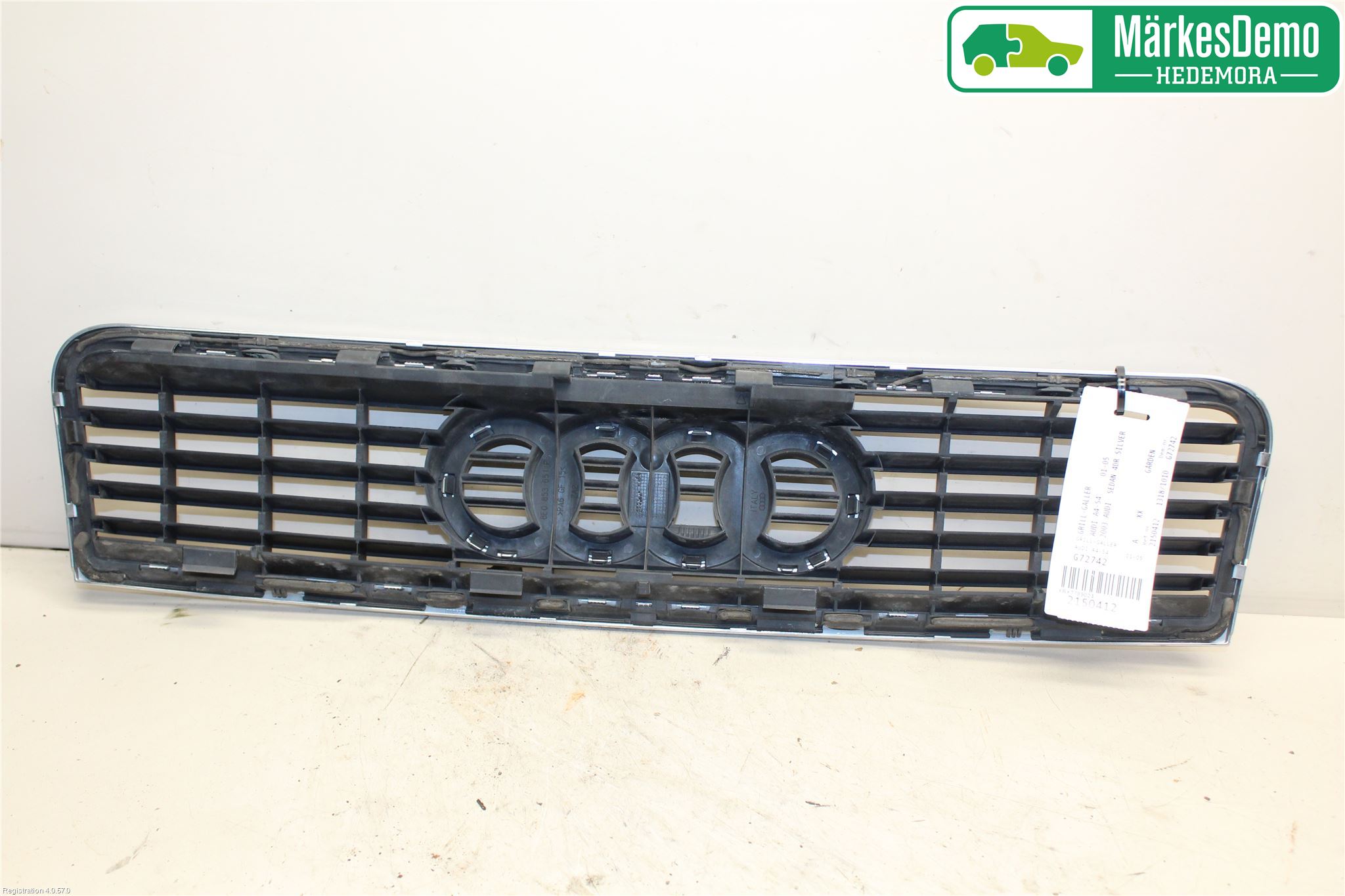 Audi A4/S4 01-05 Grill Komplett