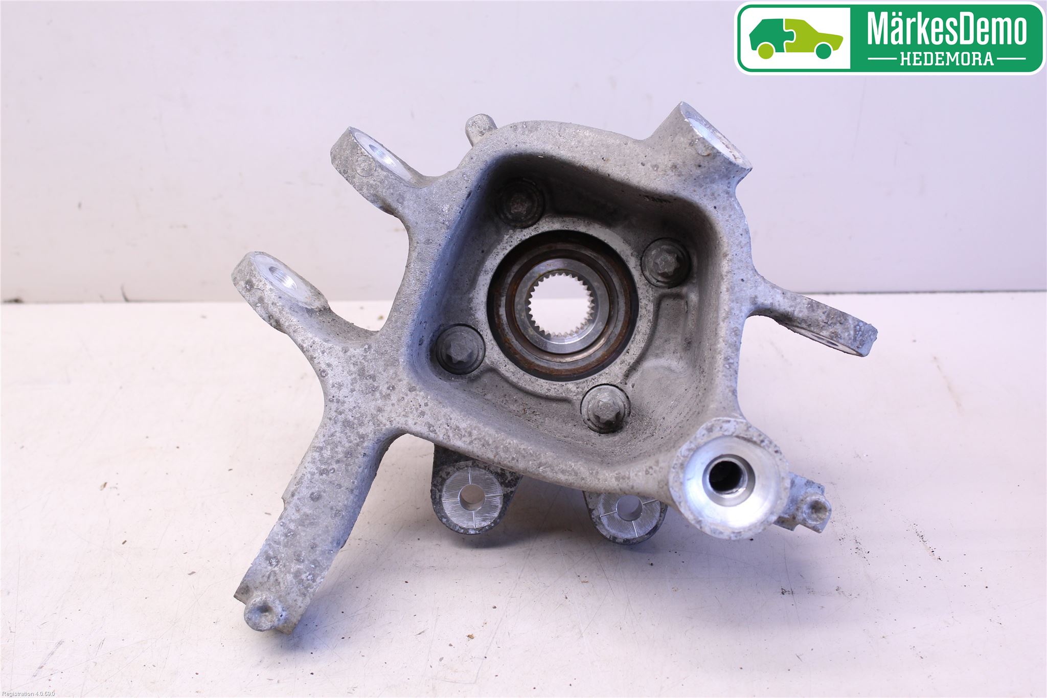 BMW 5 F10/F11/F18 09-17 Spindel Hb