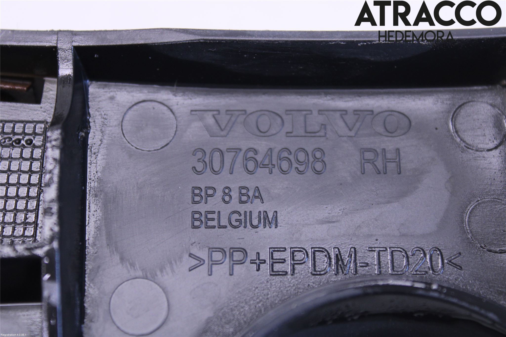 Volvo XC60 09-13 Støtfangerfeste Bak Høyre