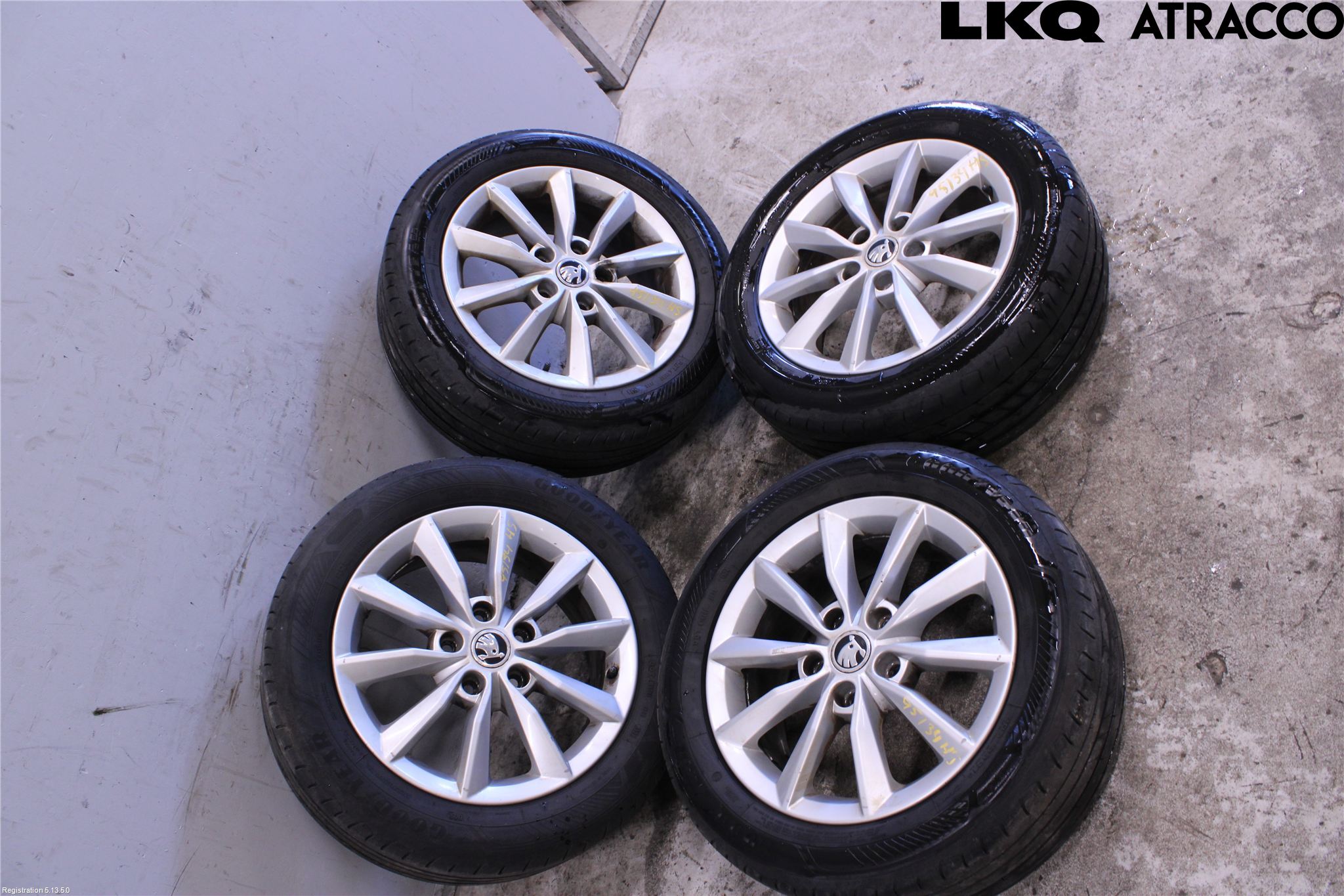 Skoda OCTAVIA (5E) 13-20 Dekk Sommer På Alu Felg 4Stk