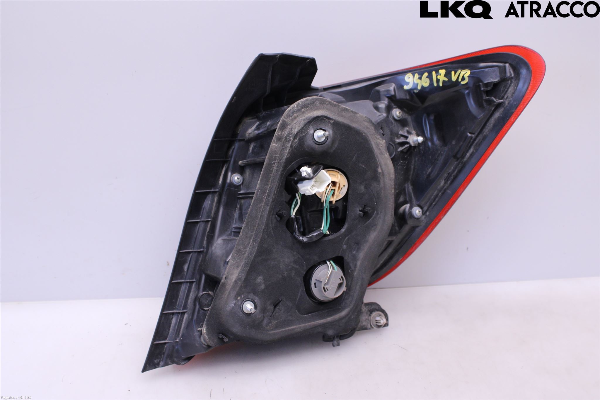 Toyota YARIS XP130 15-20 Baklykt Venstre