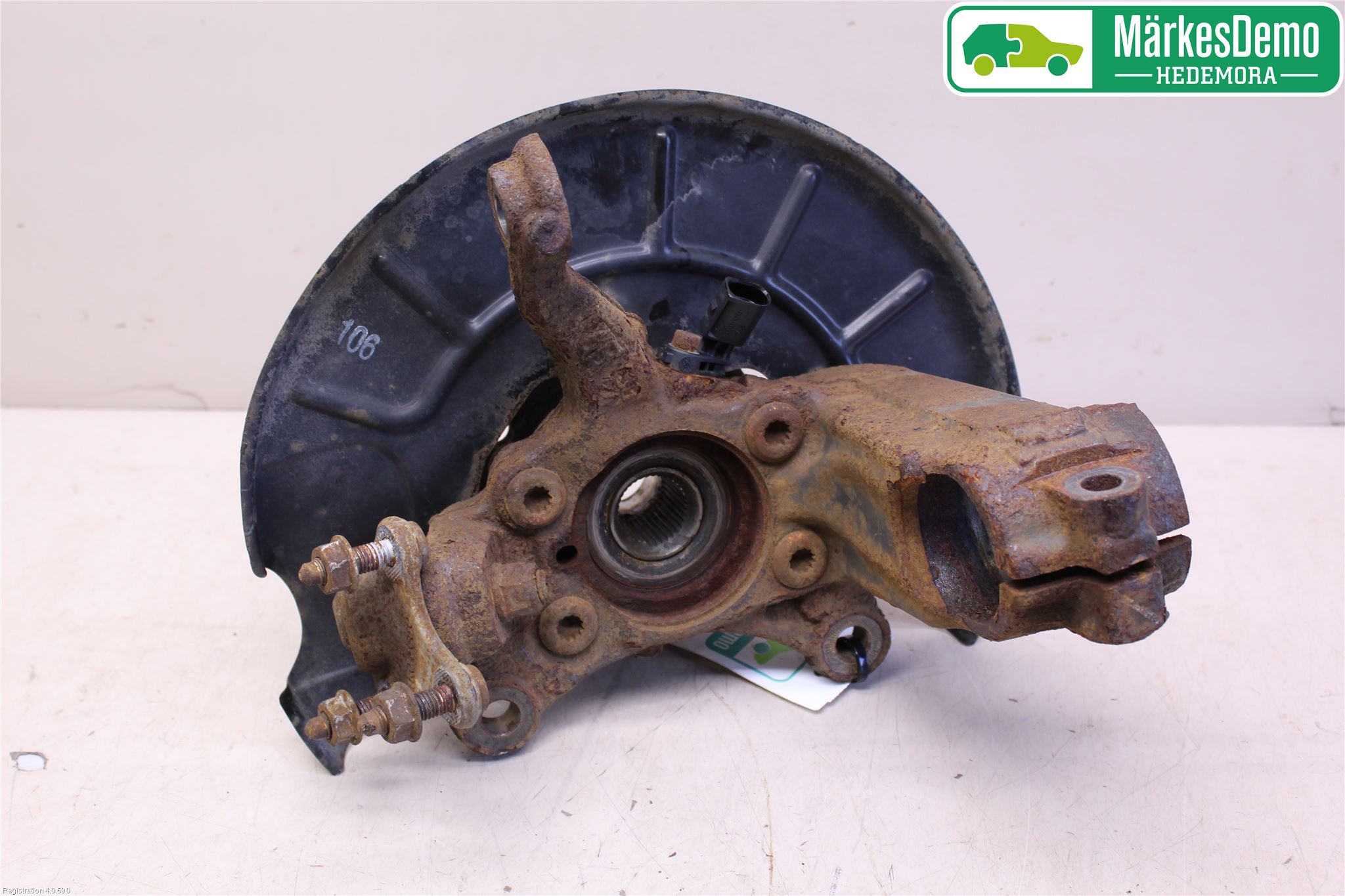 Volkswagen VW GOLF PLUS/CROSS GOLF 04-14 Spindel Vf