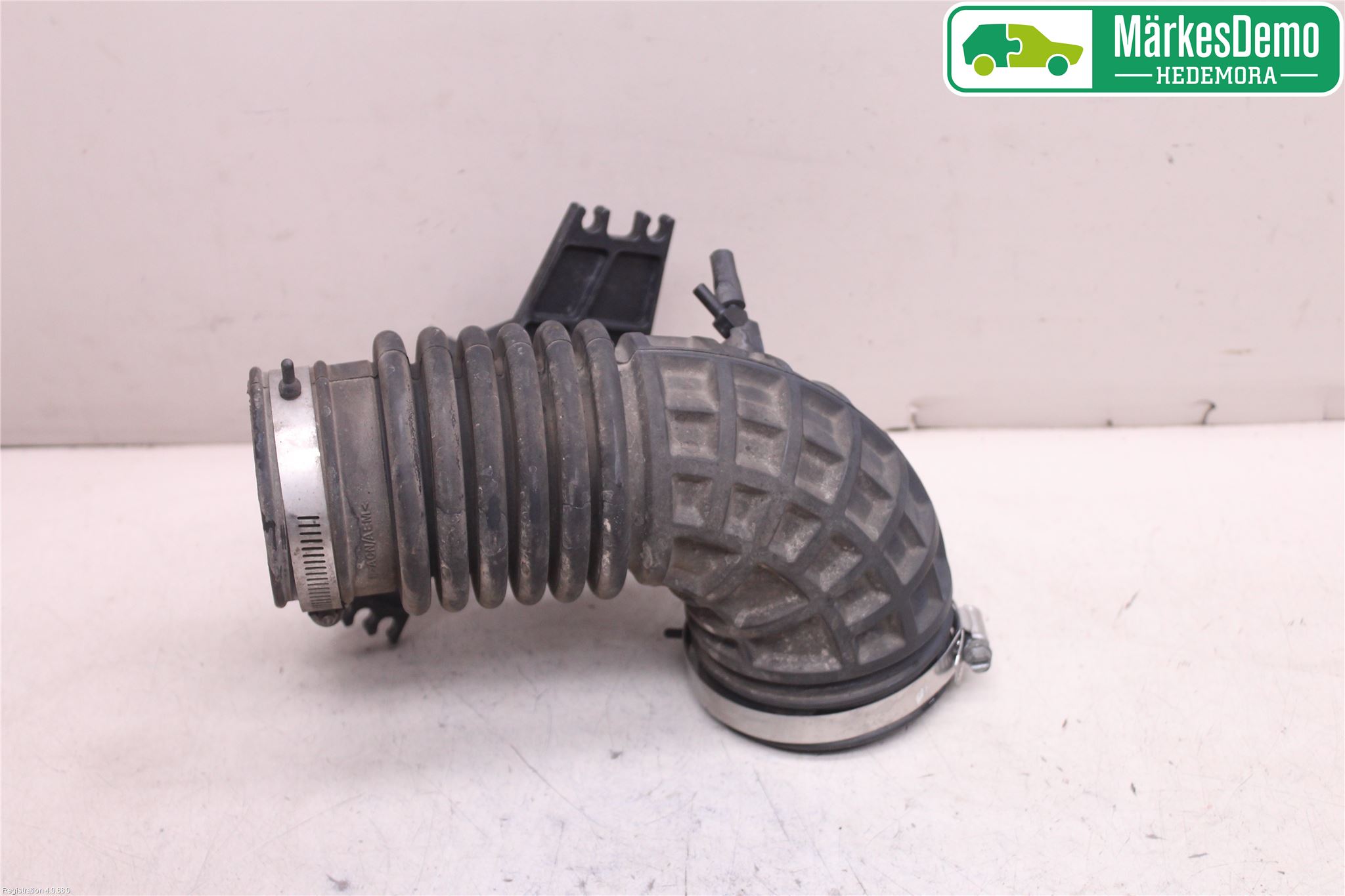 Nissan NAVARA 05-16 Inns Gummibelg - Slange