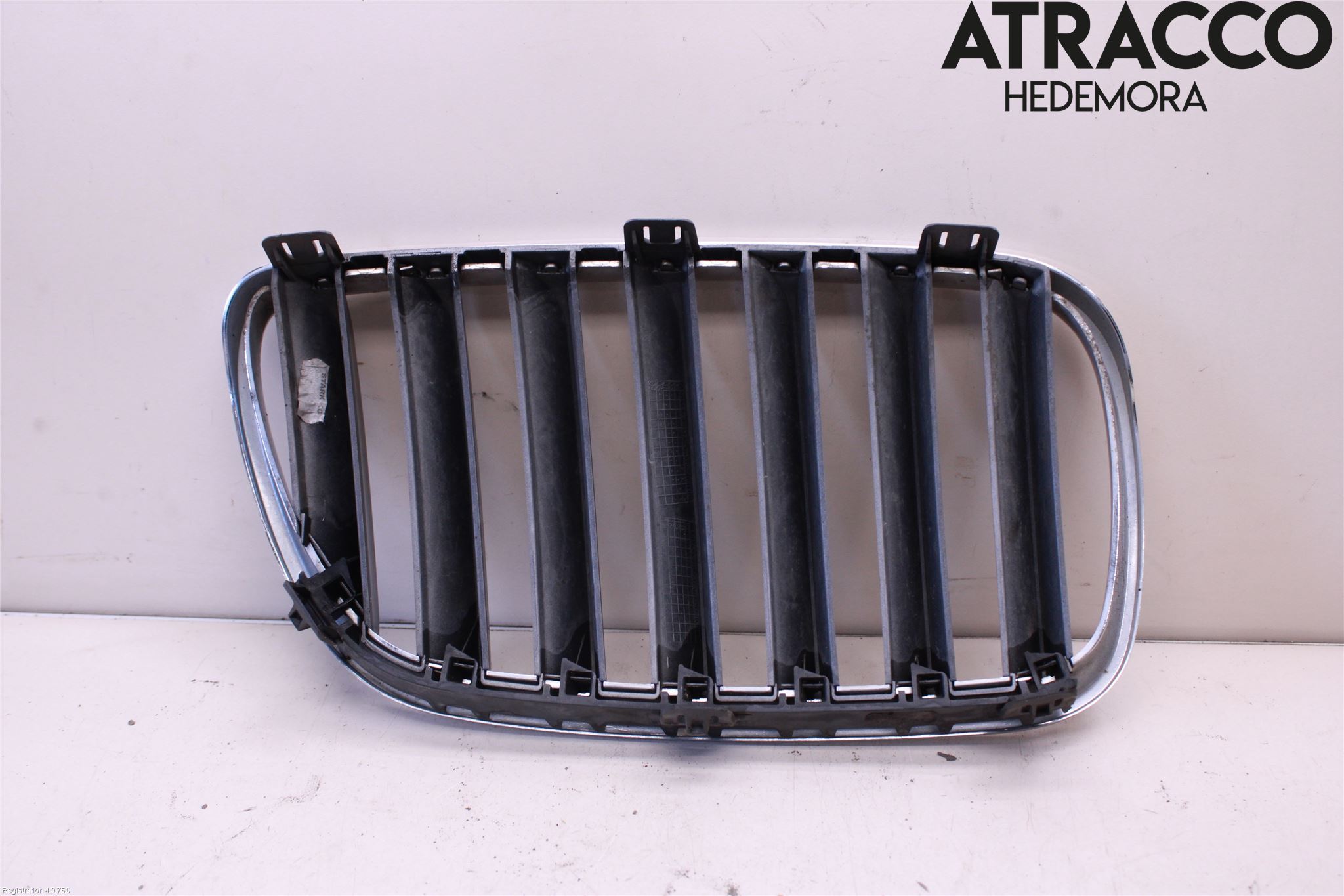 BMW X3 E83     03-10 Grilldel Venstre