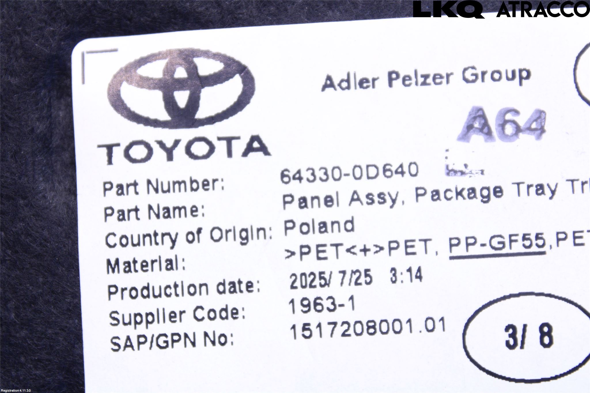 Toyota YARIS XP21 20- Innr Hattehylle