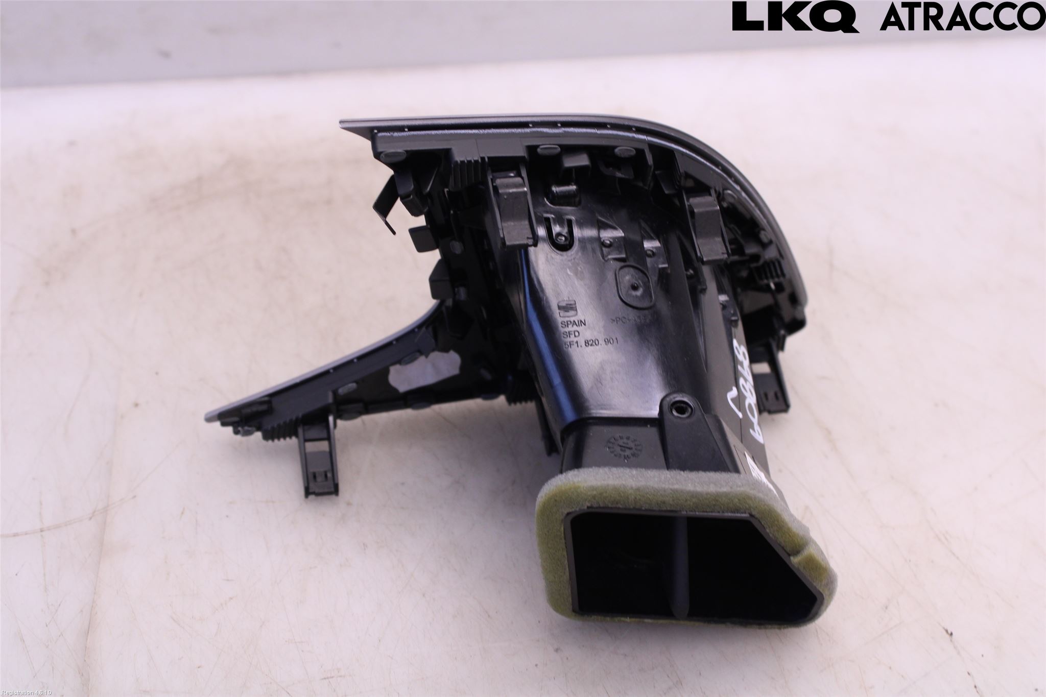 Seat LEON 13-20 Dashbord Kanal - Dyse