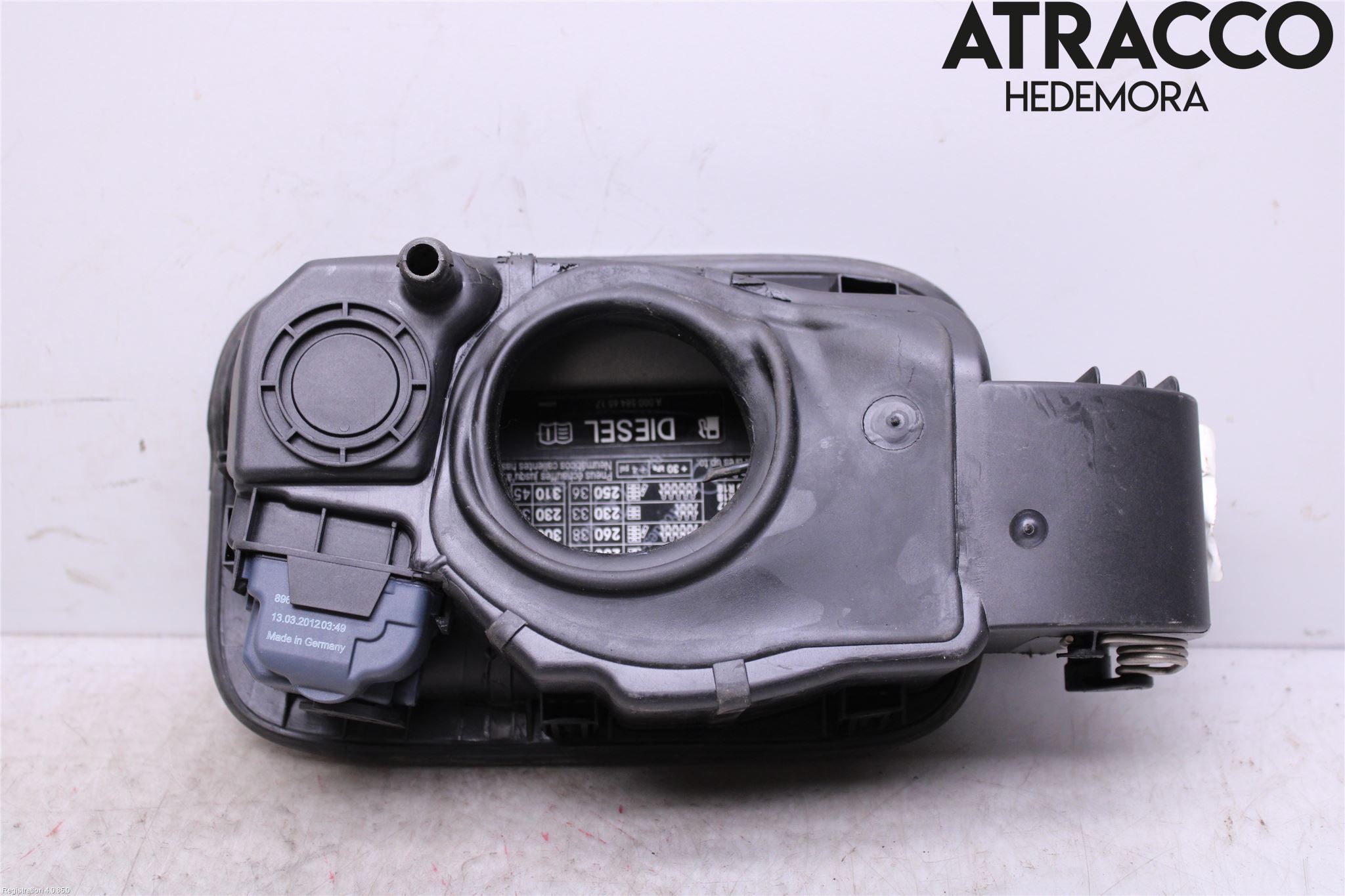 Mercedes-Benz MB C-KLASS (W204) 07-15 Drivstoff Tankluke