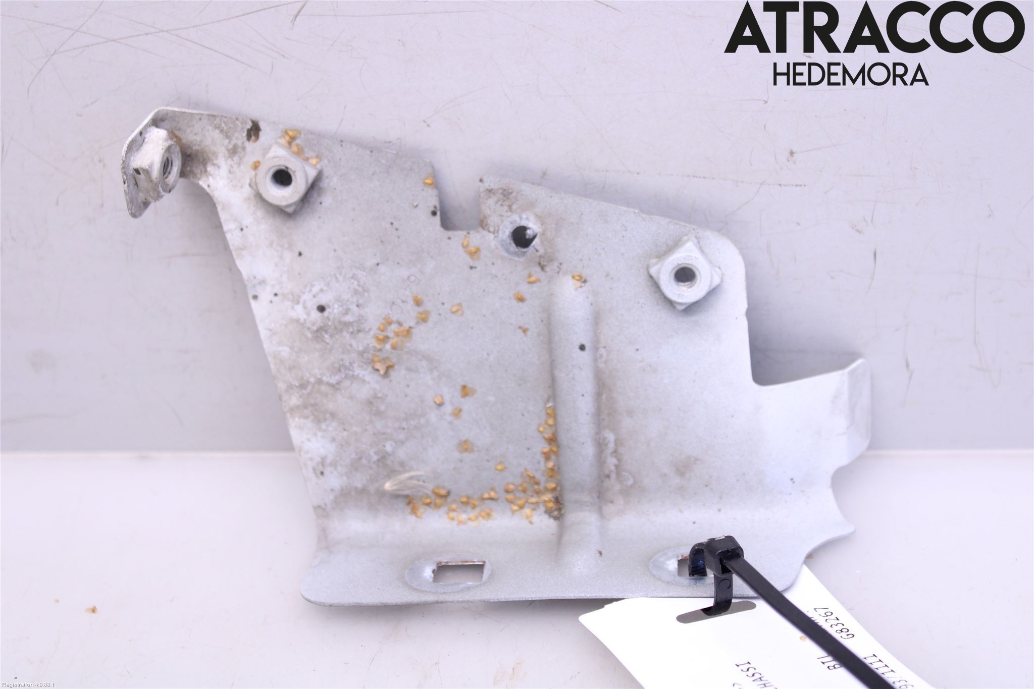 Opel MOVANO B 10-22 Frontskjermfeste Venstre