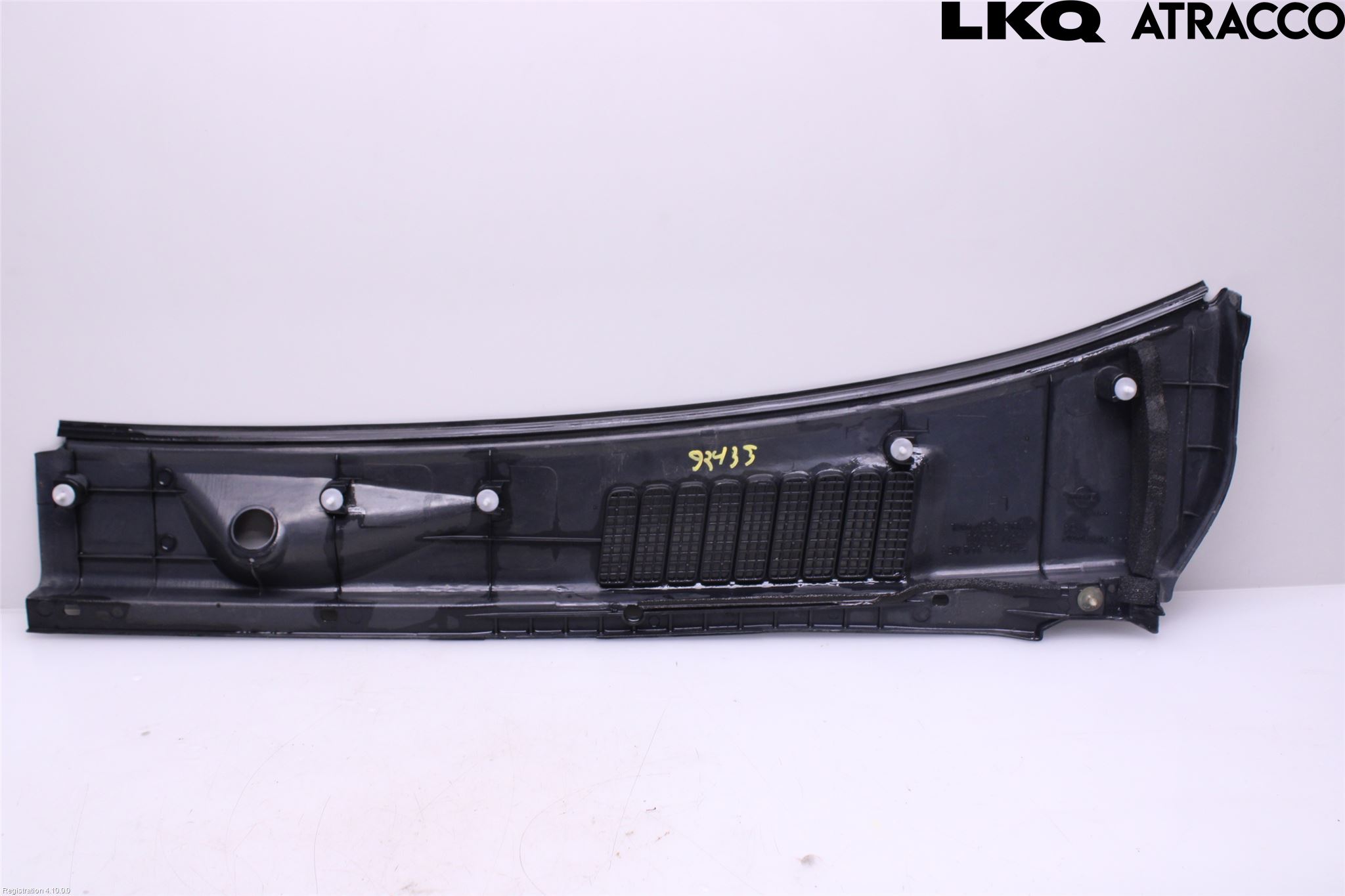 Nissan NAVARA 98-05 Visker Deksel-Grill-Under Frr