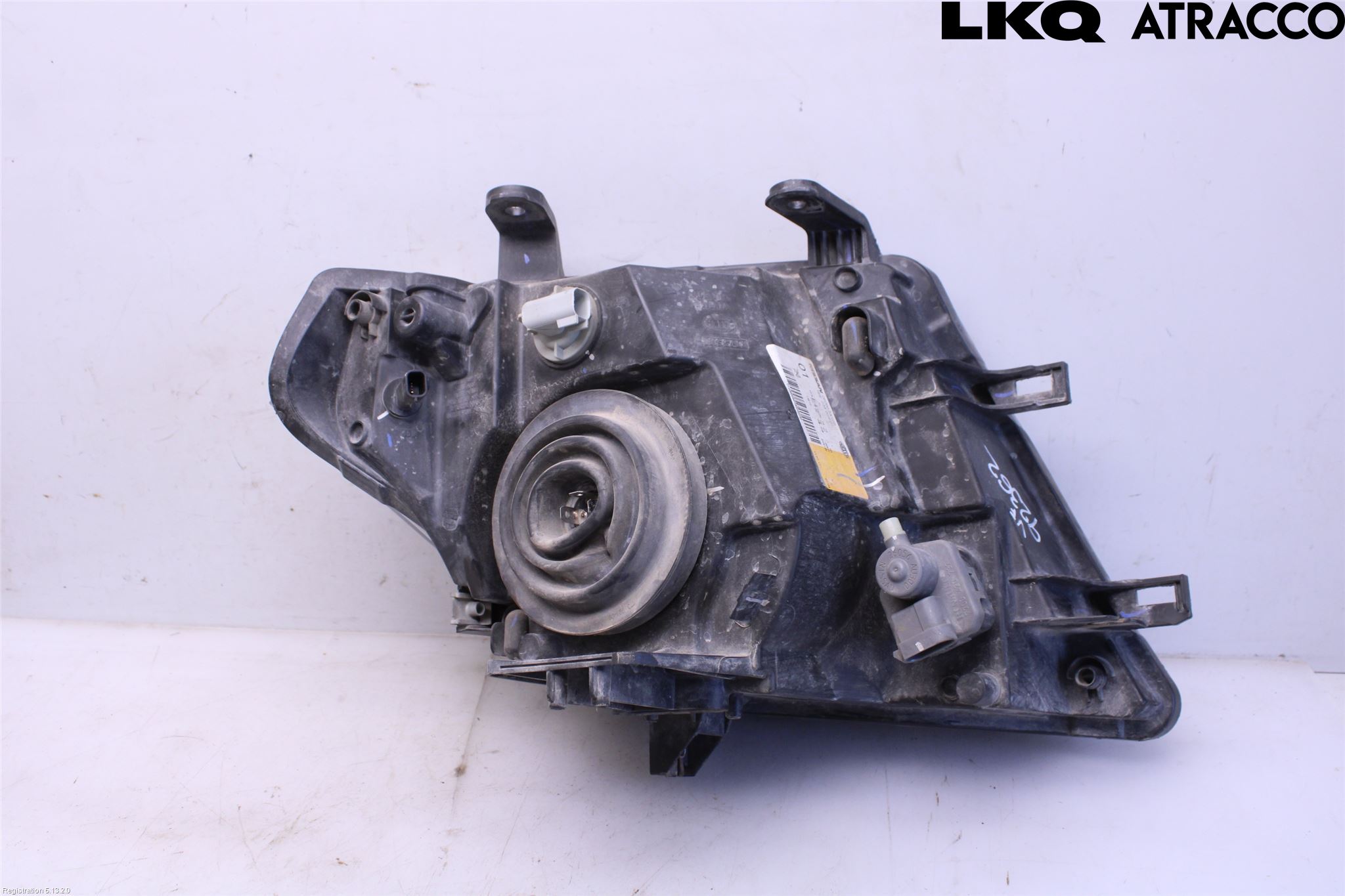 Nissan NAVARA 05-16 Frontlykt Venstre