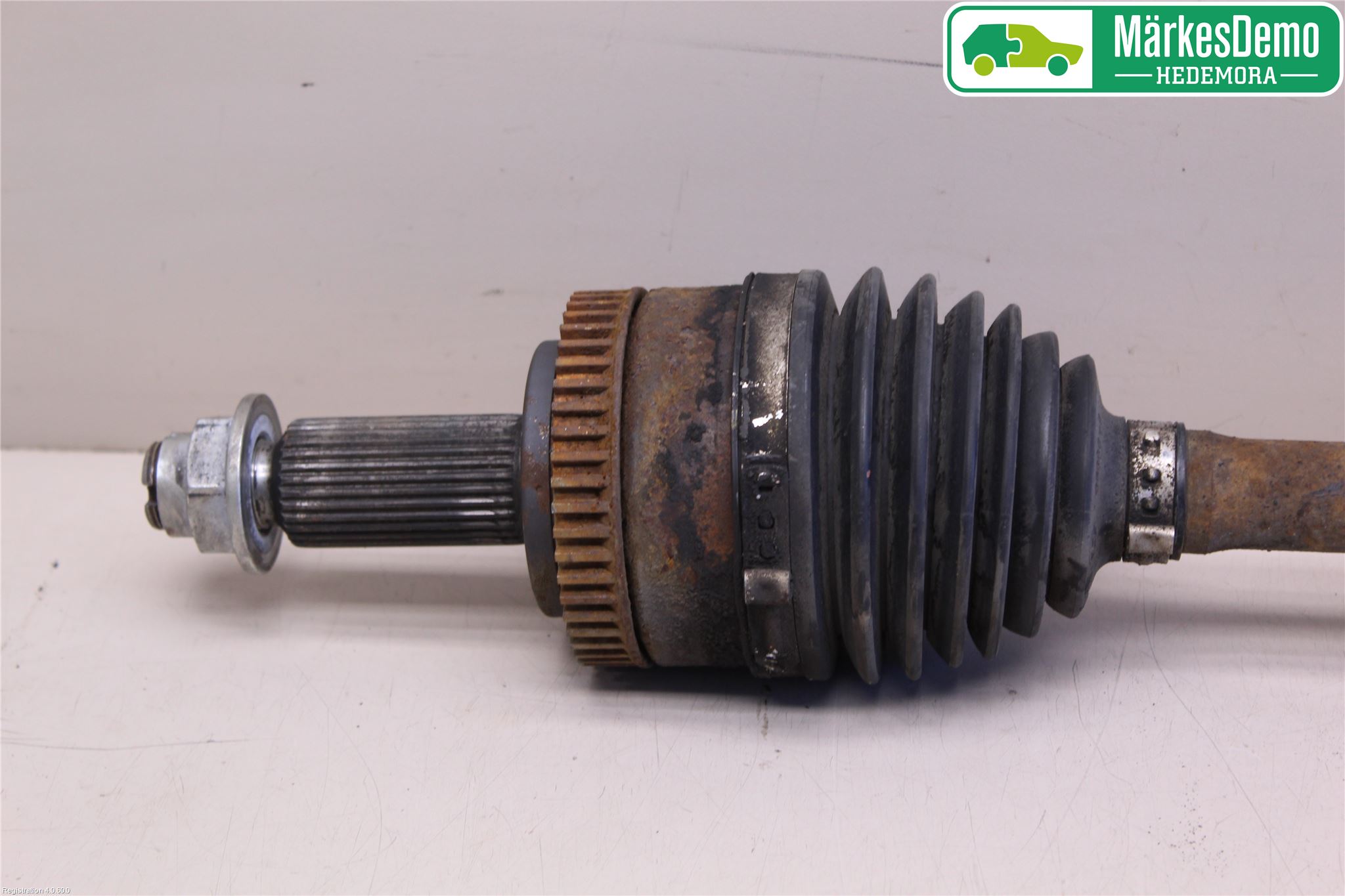 Kia SPORTAGE (SL) 11-15 Drivaksel Foran Kompl Venstre