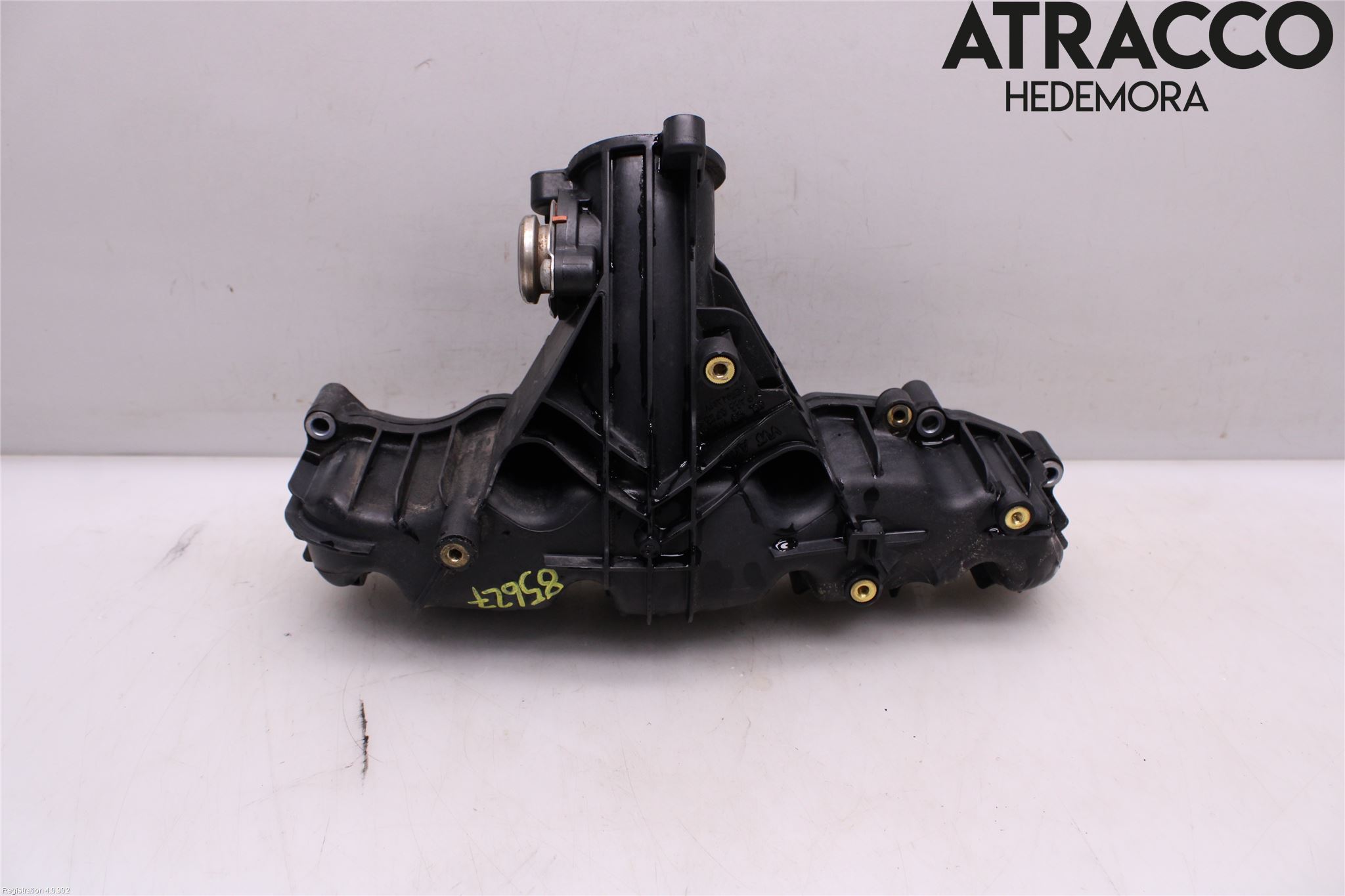 Volkswagen VW CADDY 11-15 Innsugningsmanifold