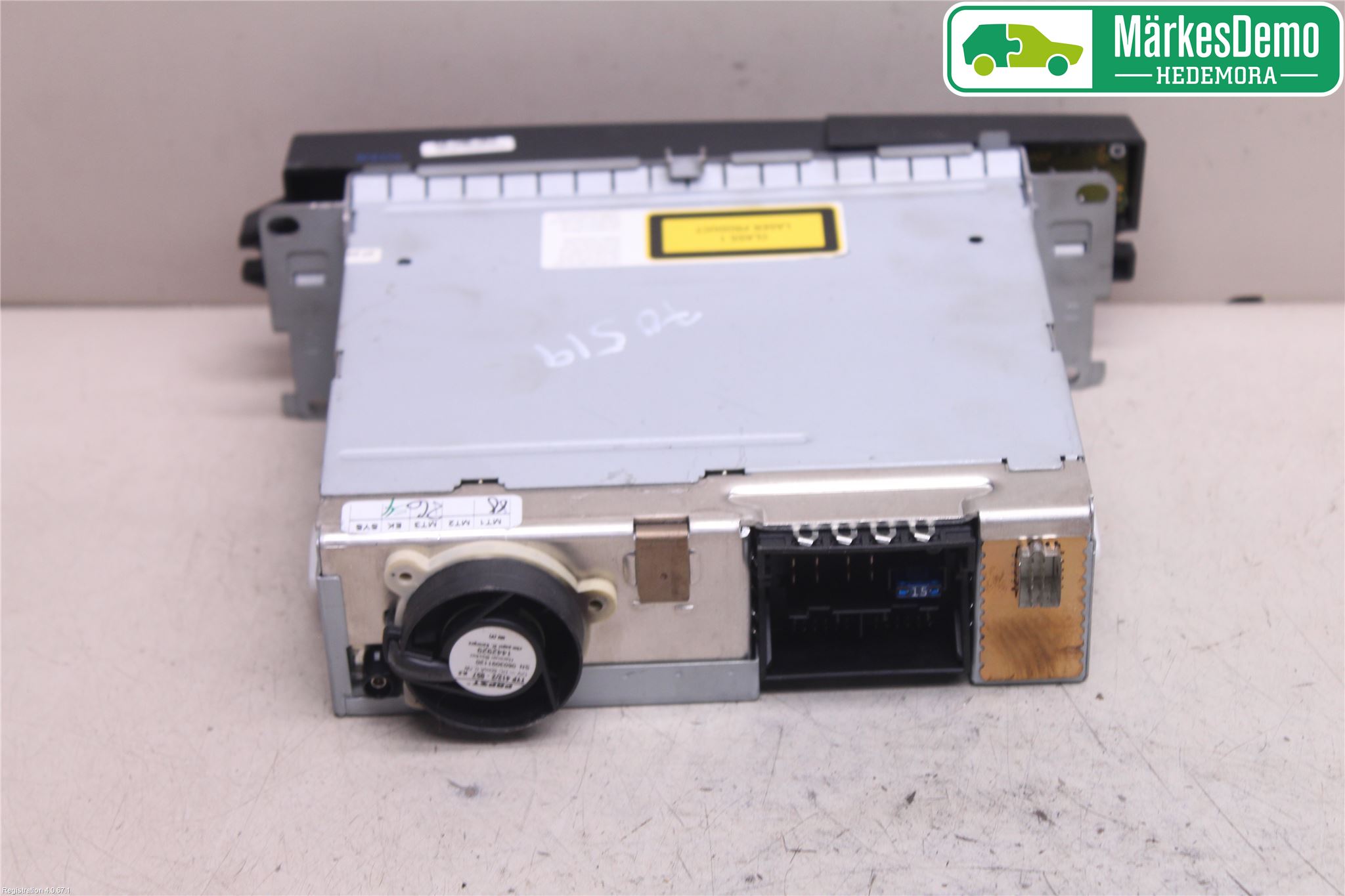BMW 5 E60/61 Sed/Tou 02-10 Stereo Radio Med Cd