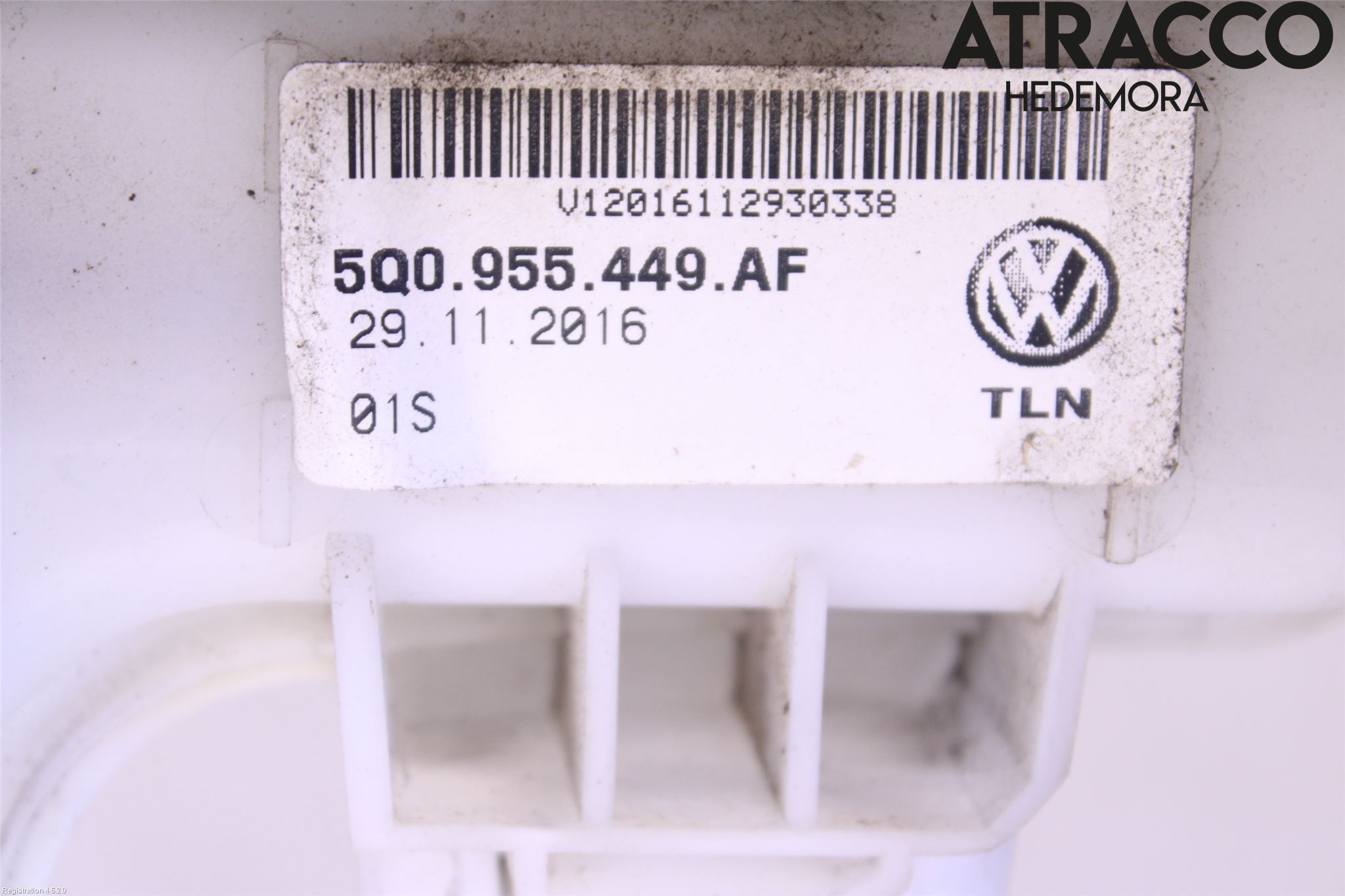 Volkswagen VW GOLF / E-GOLF VII 13-20 Spylerbeholder Frontrute-Lykte