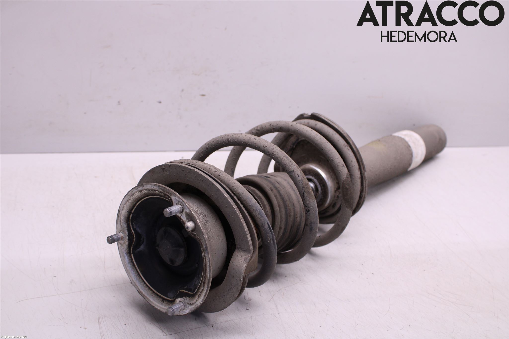 BMW 5 E60/61 Sed/Tou 02-10 Fjærbein Foran Venstre