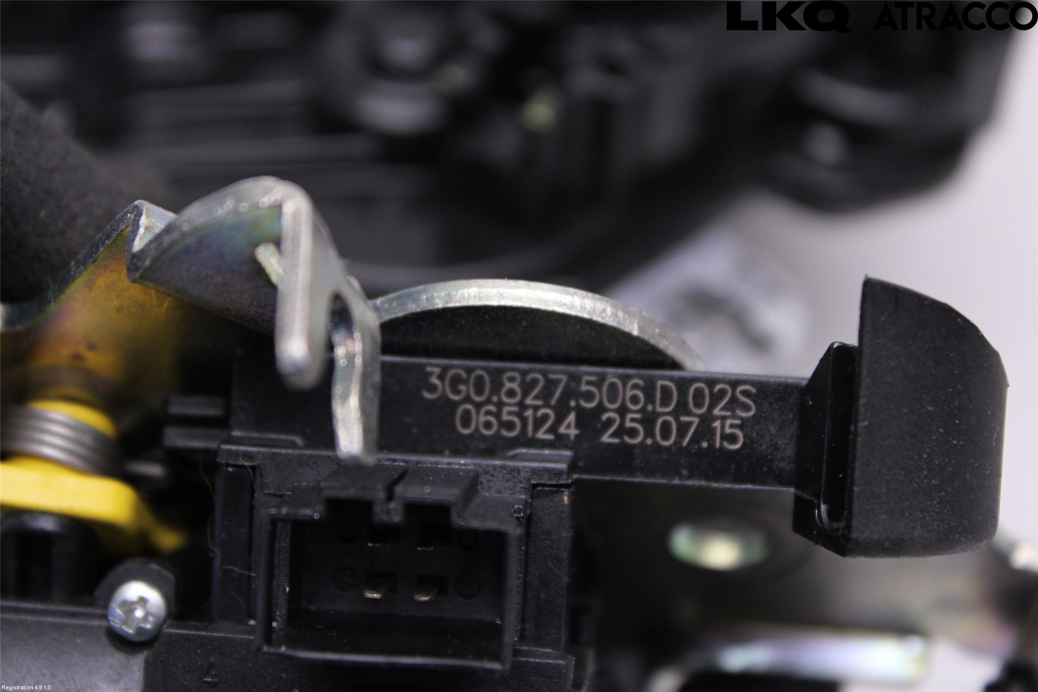 Volkswagen VW PASSAT 15-19 Bakluke-Lokk Låsekasse