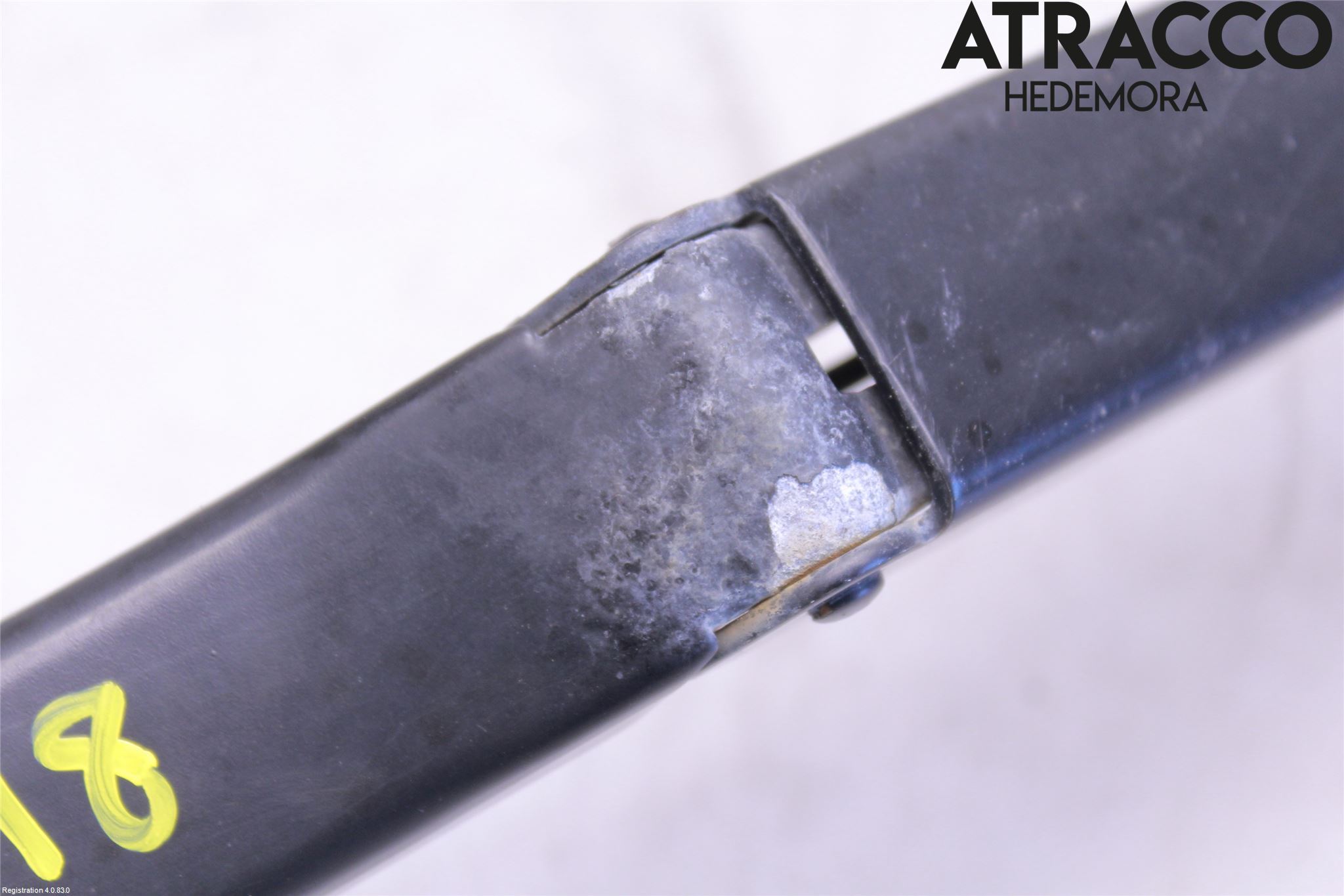 Volkswagen VW PASSAT 05-11 Viskerarm-Armer Frontrute