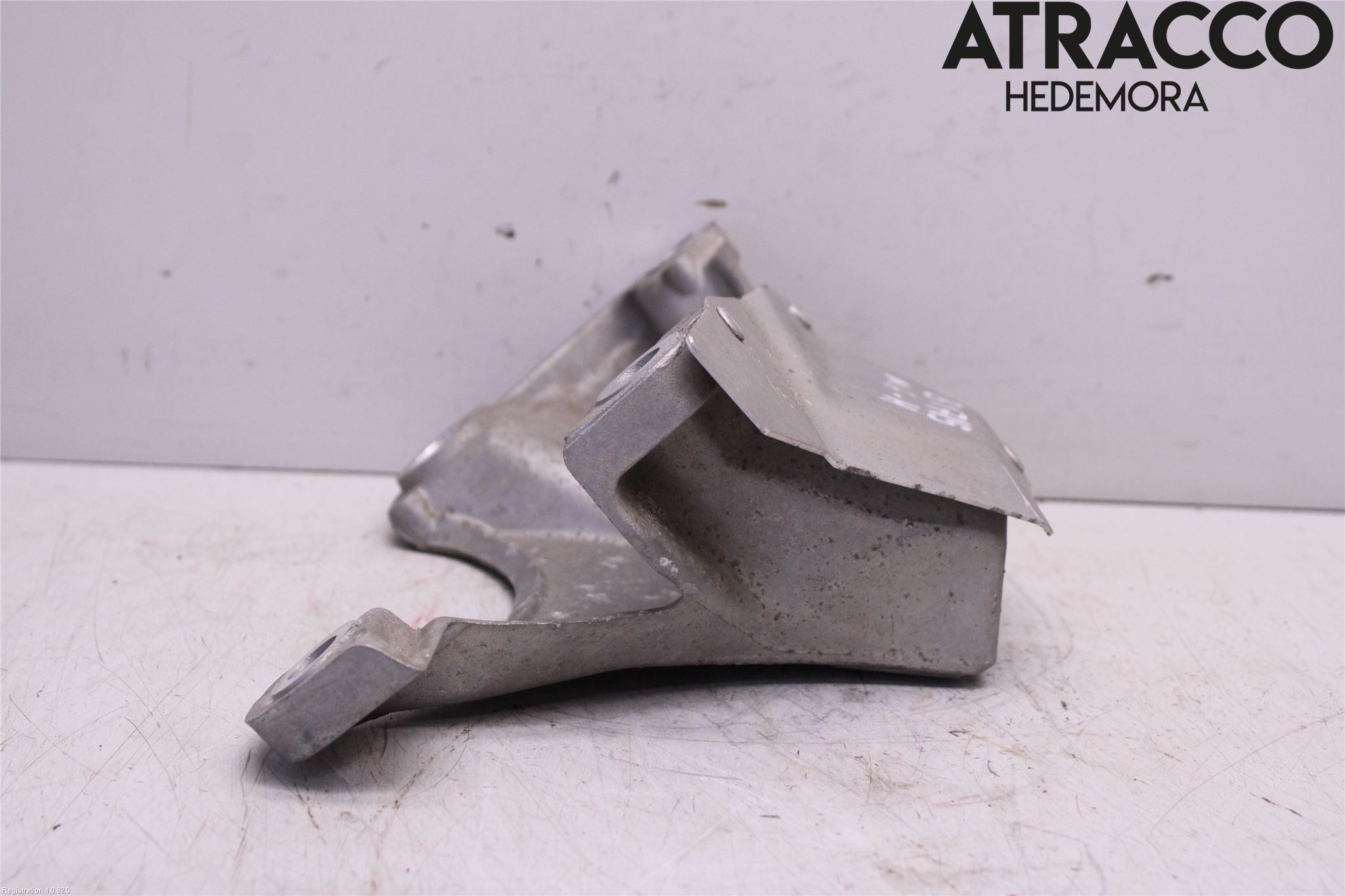 BMW 5 F10/F11/F18 09-17 Motor Feste Stål-Alu