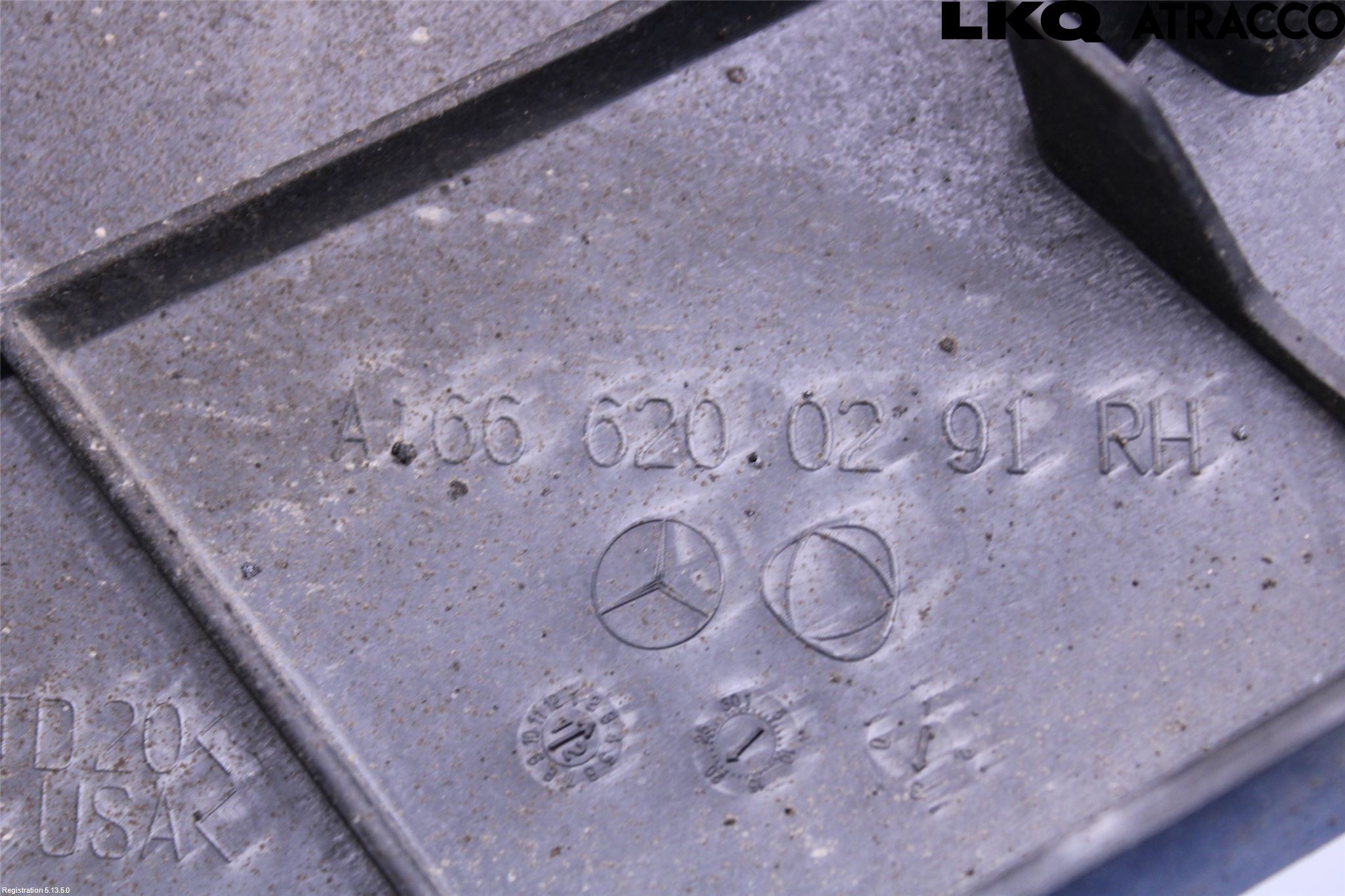 Mercedes-Benz MB ML/GLE-KLASS (W166) 12-18 Frontlykt Holder-Feste