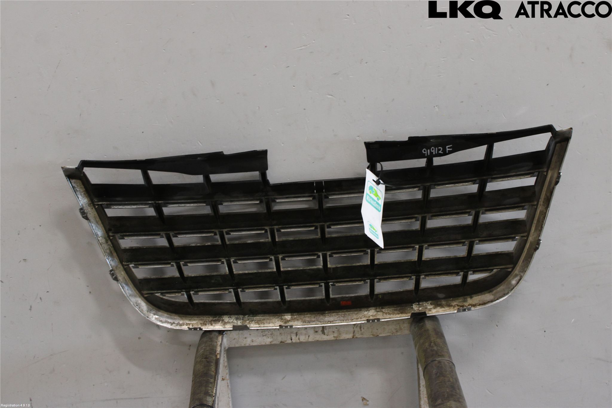 Chevrolet CHR VOYAGER 08-10 Grill Komplett