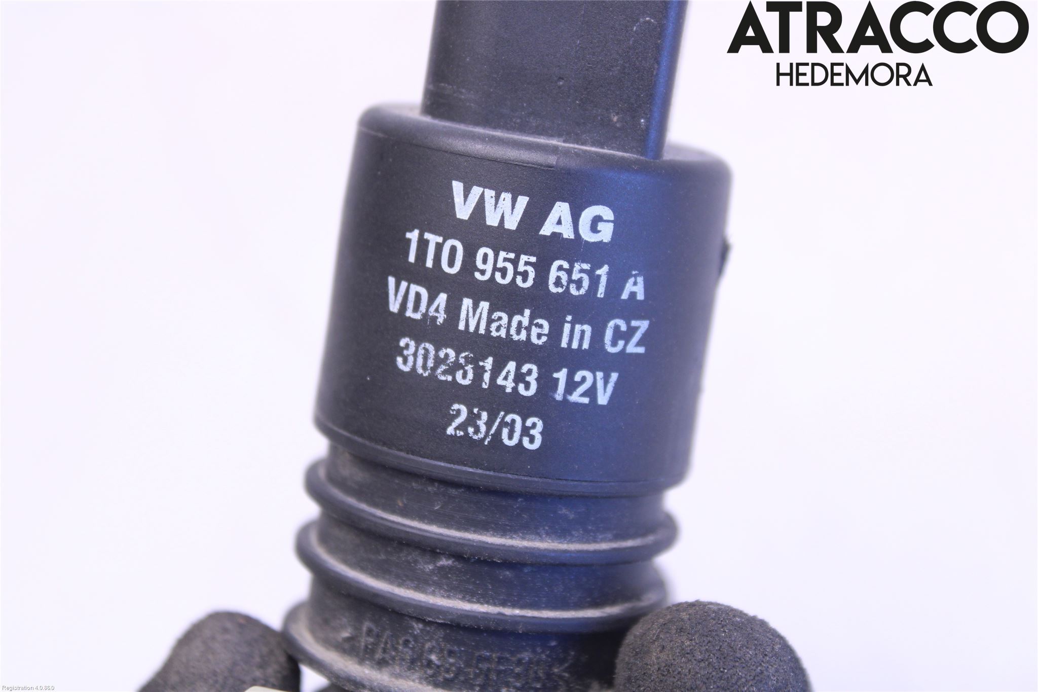 Volkswagen VW GOLF IV 98-06 Spylerpumpe Frontrute