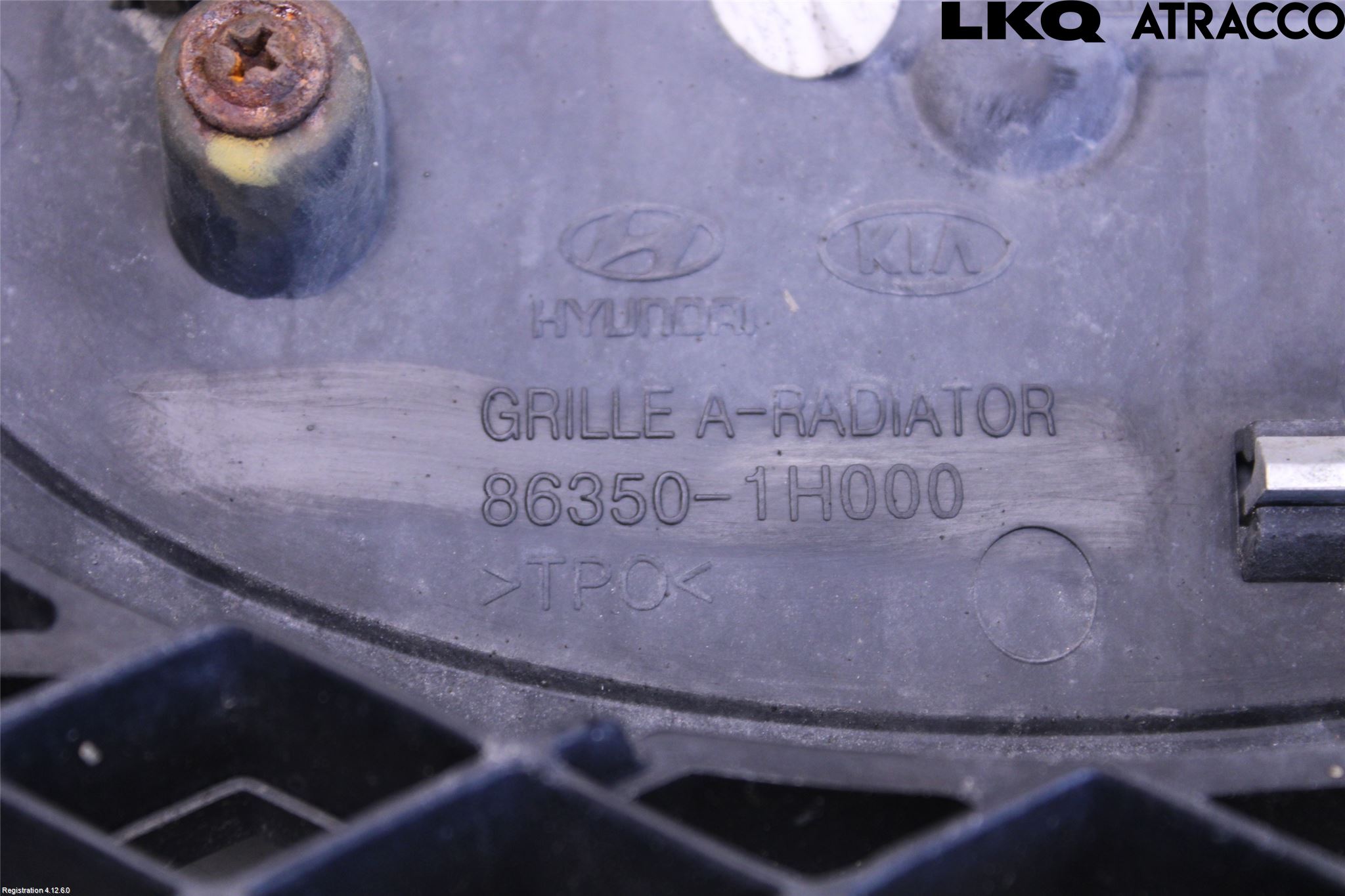 Kia CEED 06-12 Grill Komplett