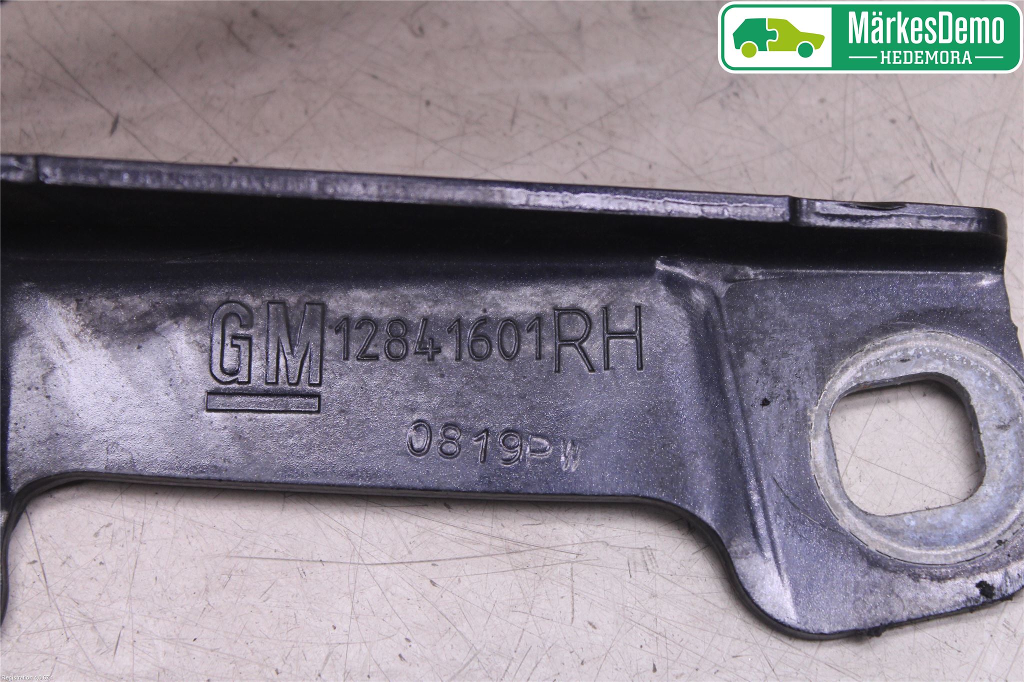 Opel INSIGNIA 09-16 Panser Hengsel - Hengsler
