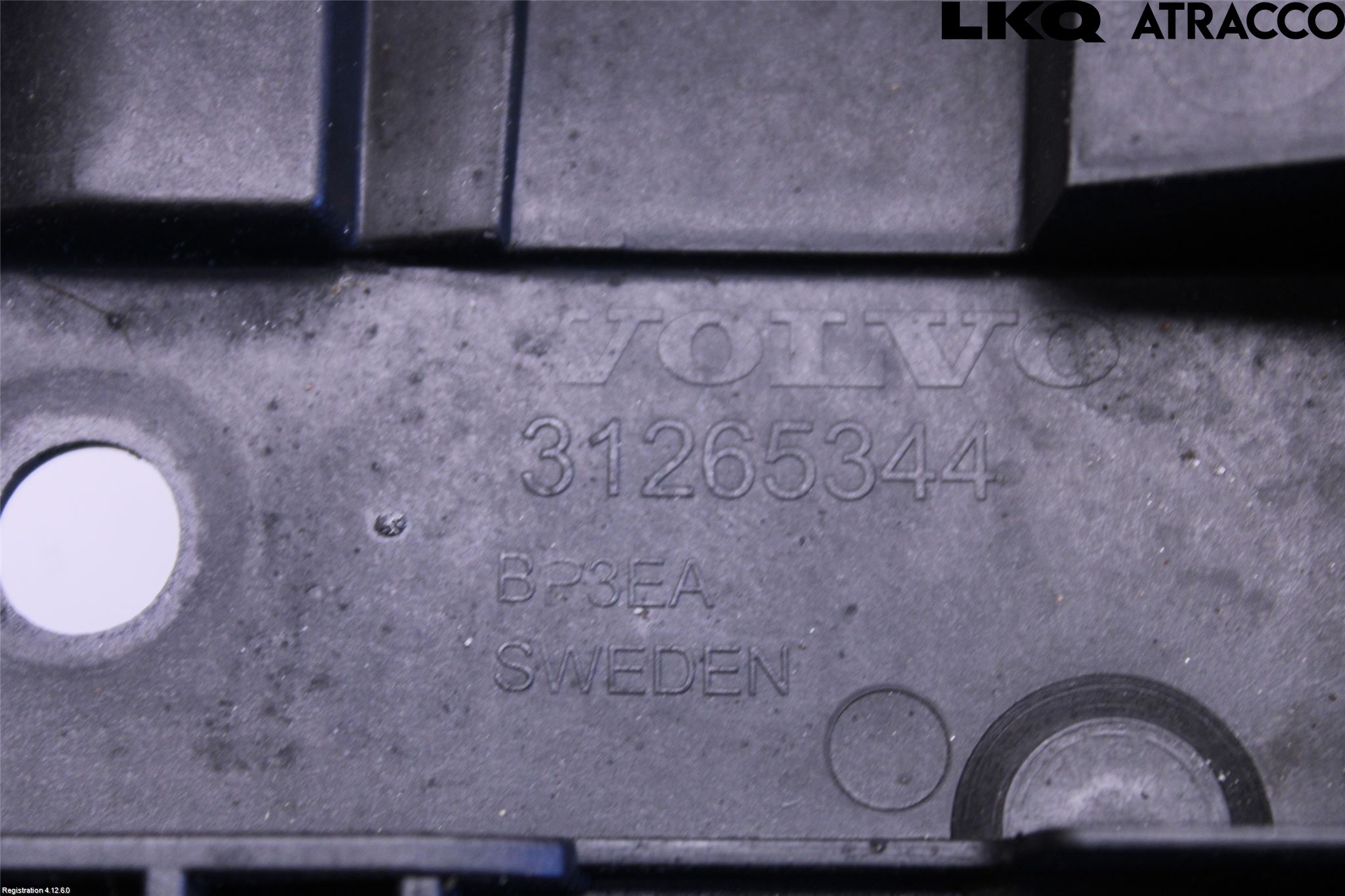 Volvo V70 08-13 Støtfangerfeste Foran Venstre
