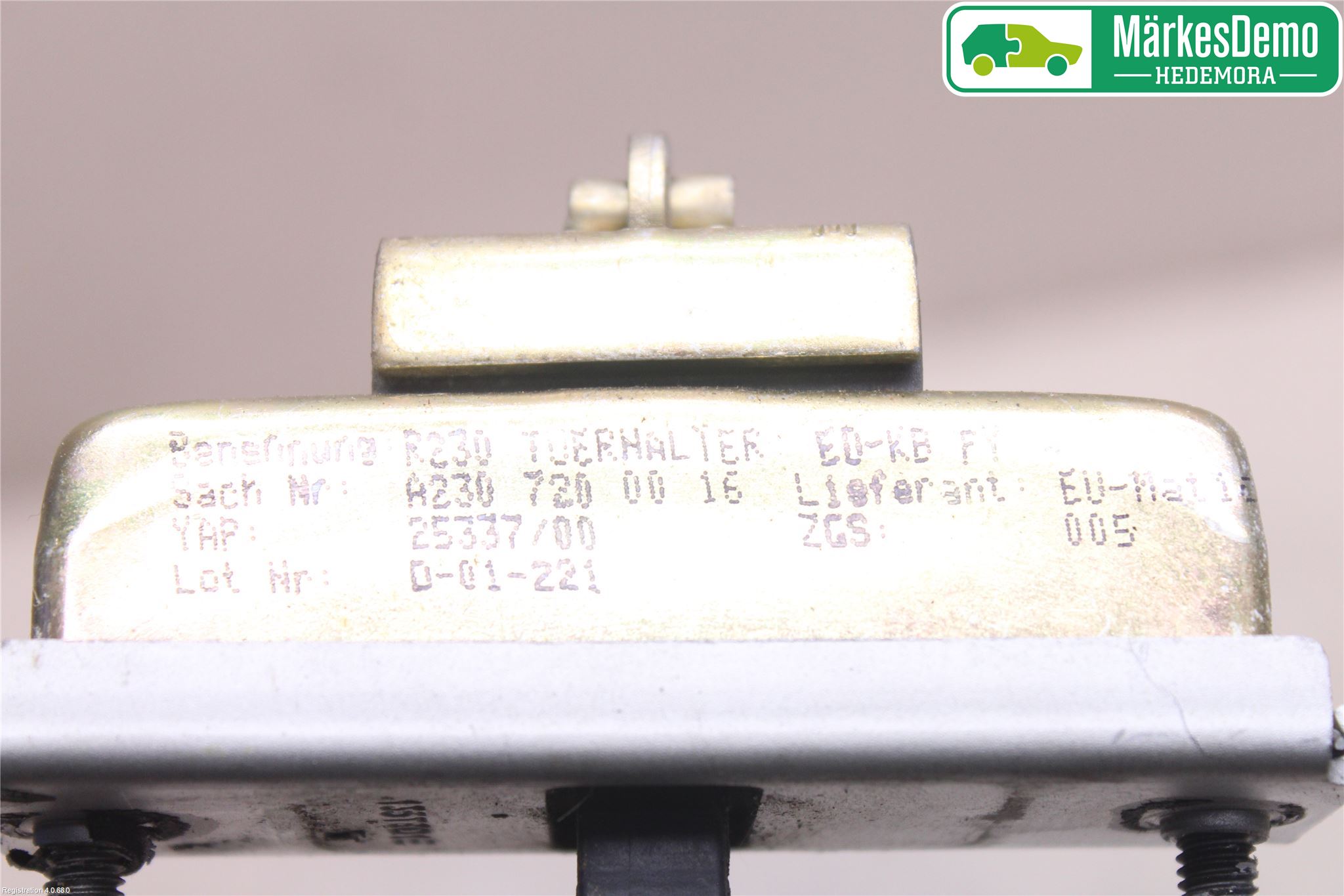 Mercedes-Benz MB SL-KLASS (R230) 00-11 Dørstopper