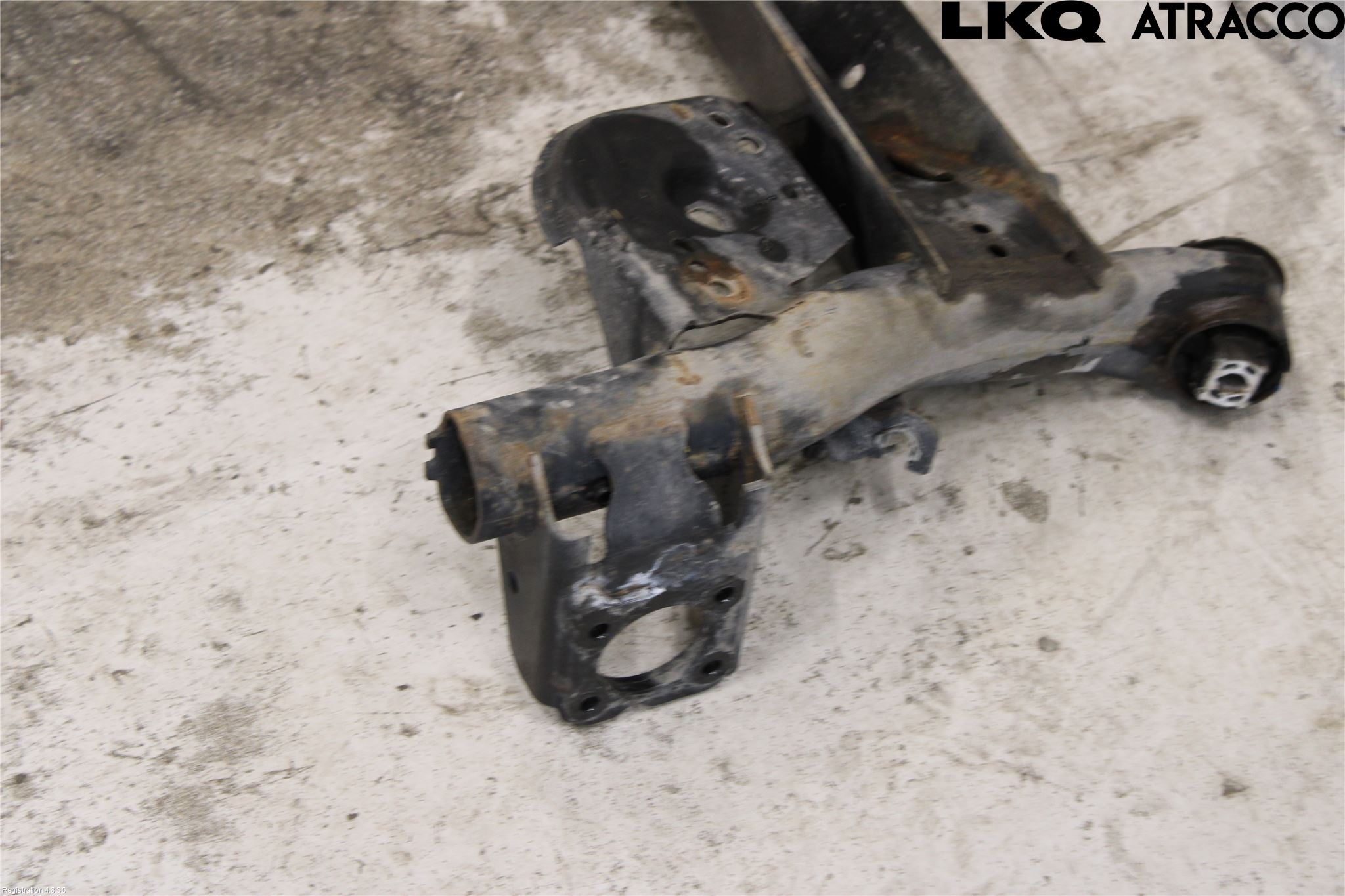 Renault CLIO/E-TECH V 20- Bakaksel Feste Travers-Ramme