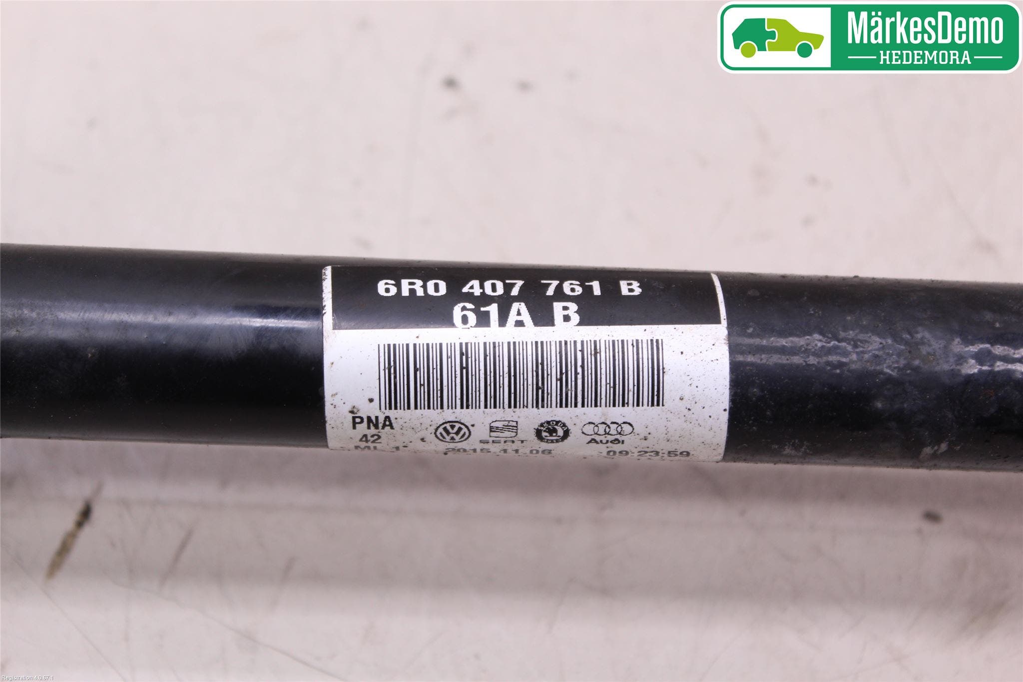 Volkswagen VW POLO 10-17 Drivaksel Foran Kompl Venstre