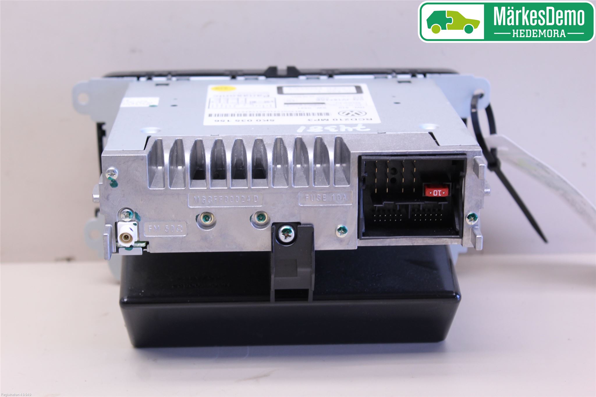 Volkswagen VW TOURAN 10-15 Stereo Radio Med Cd