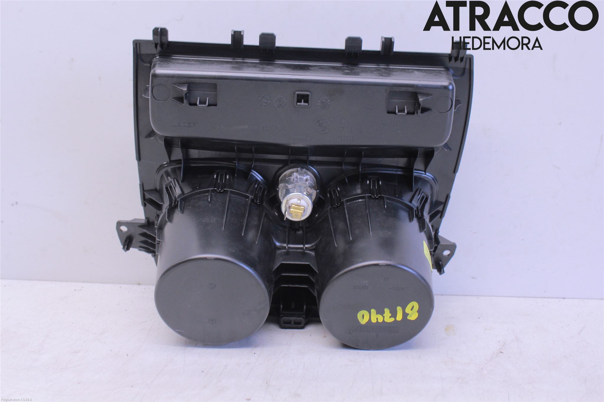 BMW 1 F20/F21 11-19 Innr Koppholder