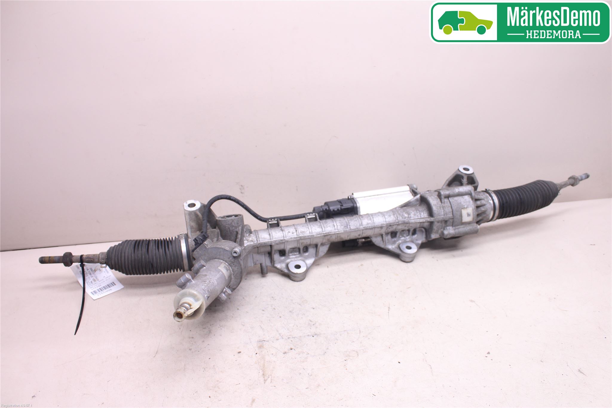 BMW 5 F10/F11/F18 09-17 Servo Snekke - Tannstang