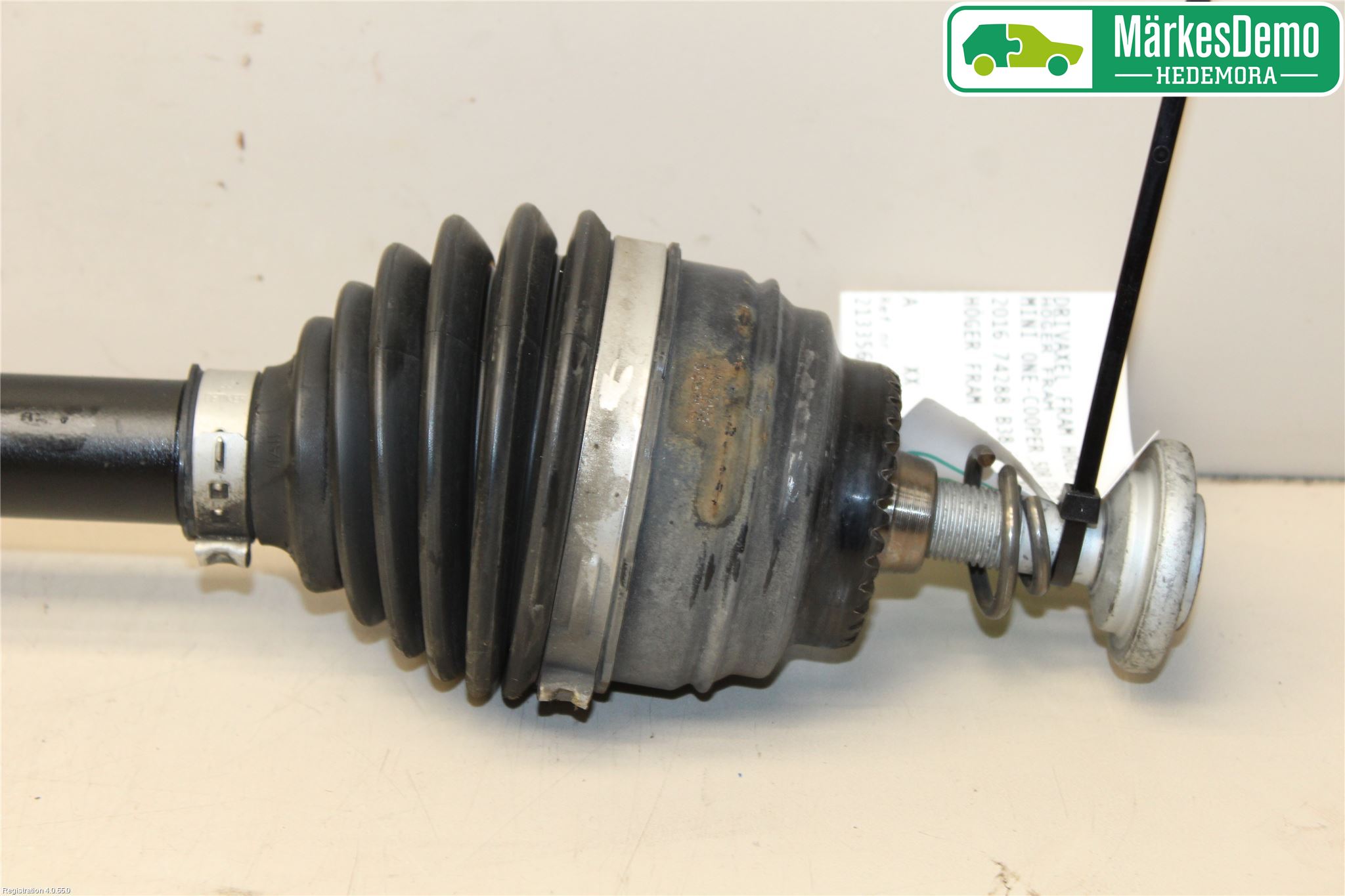 Mini ONE/COOPER 5DR F55 14-24 Drivaksel Foran Kompl Høyre