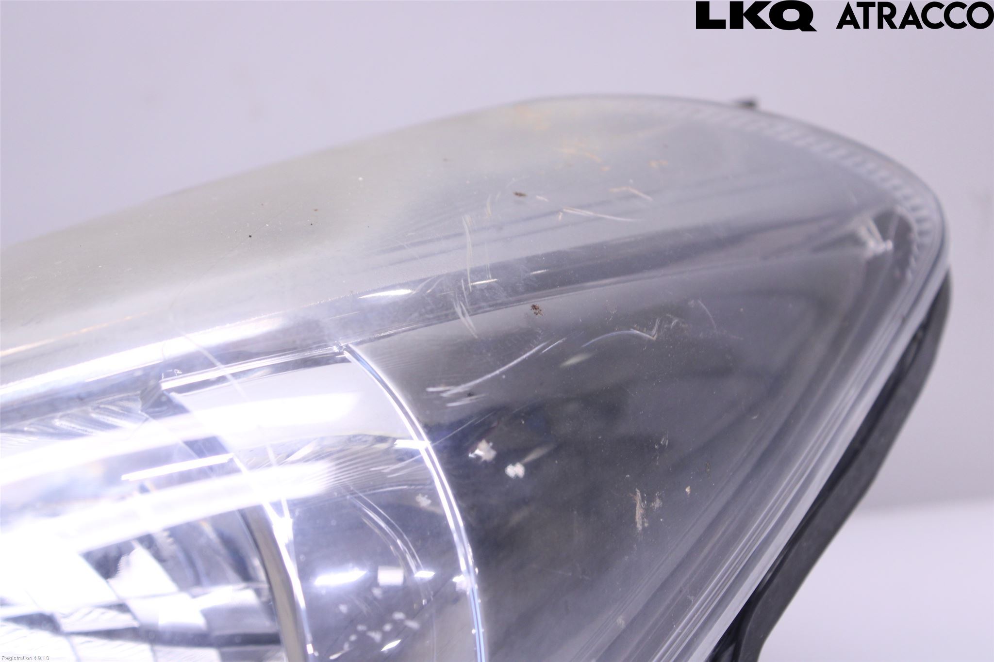 Toyota YARIS XP130 12-14 Frontlykt Venstre