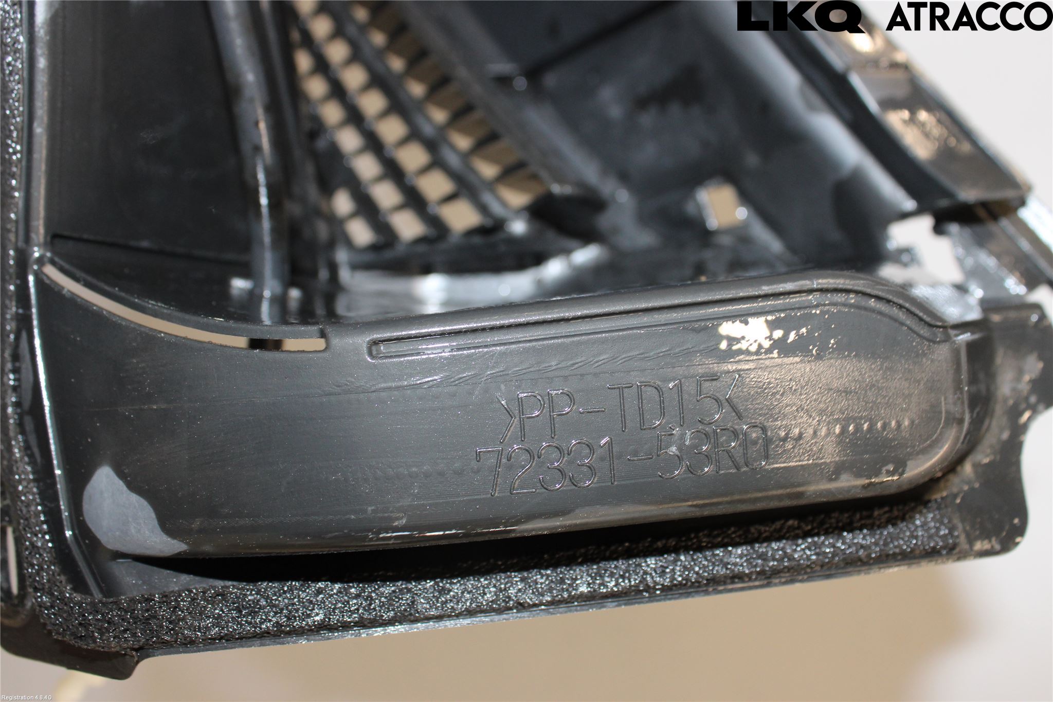 Suzuki SWIFT 17-24 Visker Deksel-Grill-Under Frr