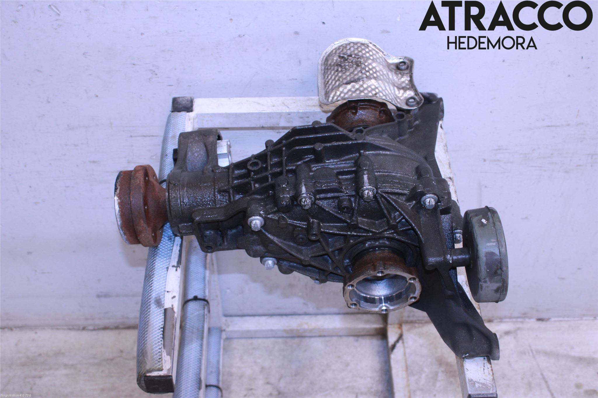 Audi A4/S4 B9 16-19 Bakaksel Kardang Bak -Diff