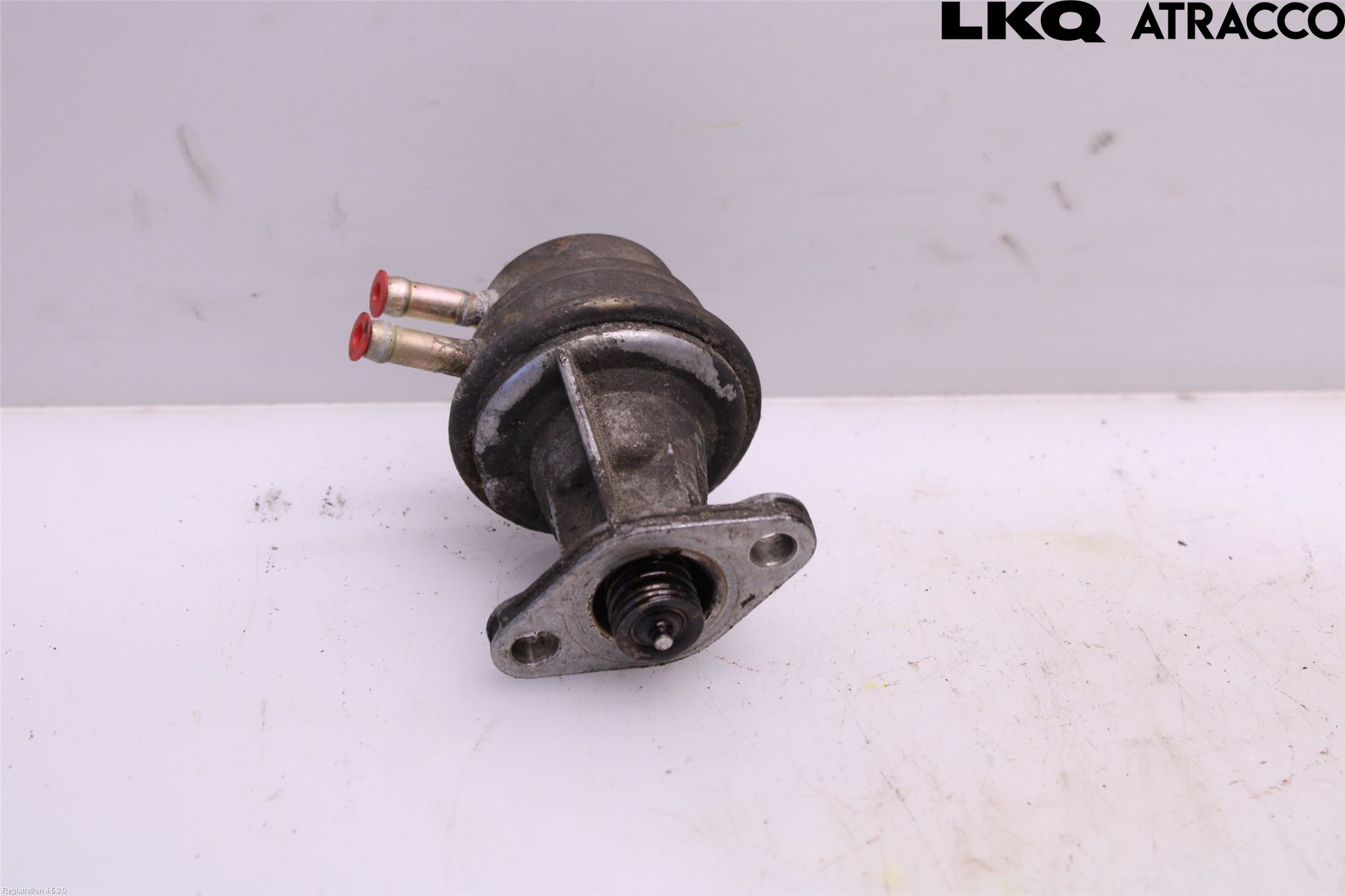 Mercedes-Benz MB 200-300  (W123) 76-86 Drivstoffpumpe Mekanisk