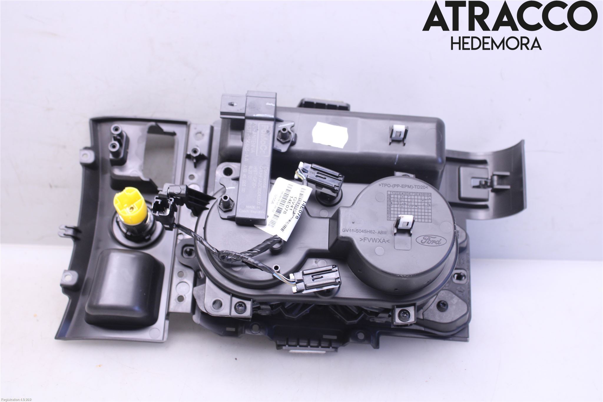 Ford KUGA 17-19 Innr Koppholder