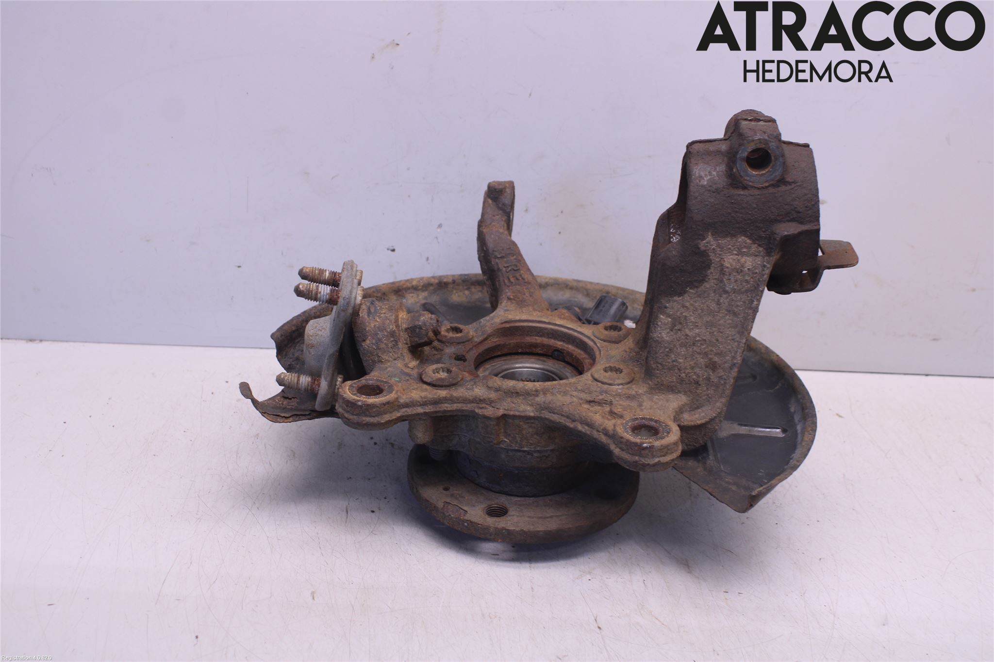 Volkswagen VW CADDY 16-20 Spindel Vf