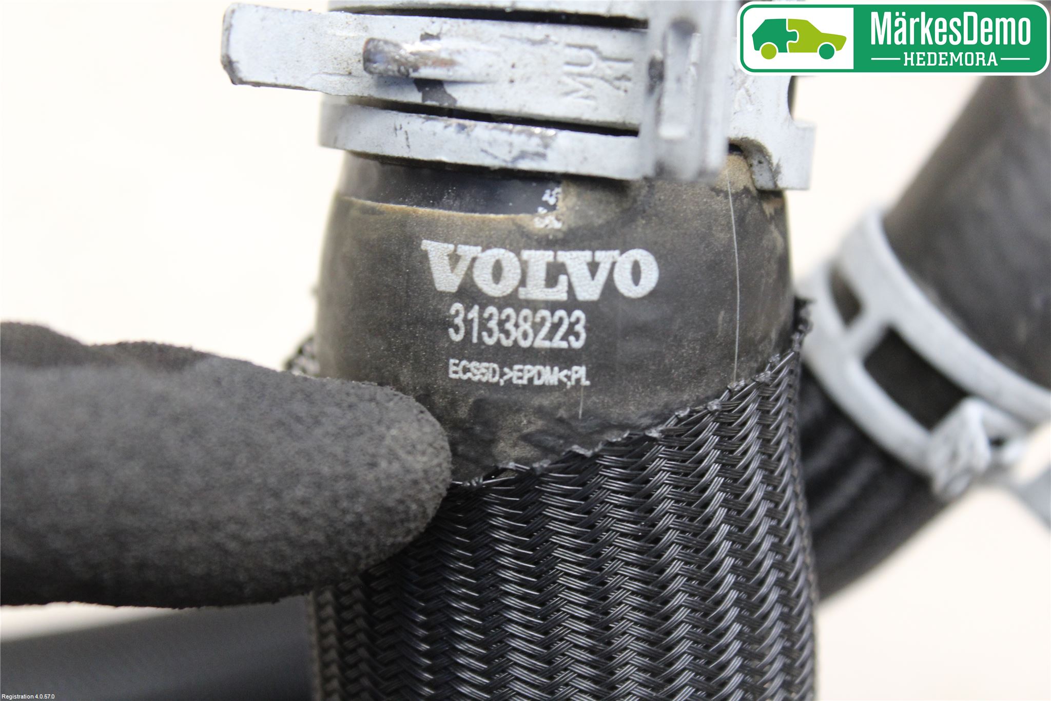 Volvo XC70 14-16 Radiator Slange
