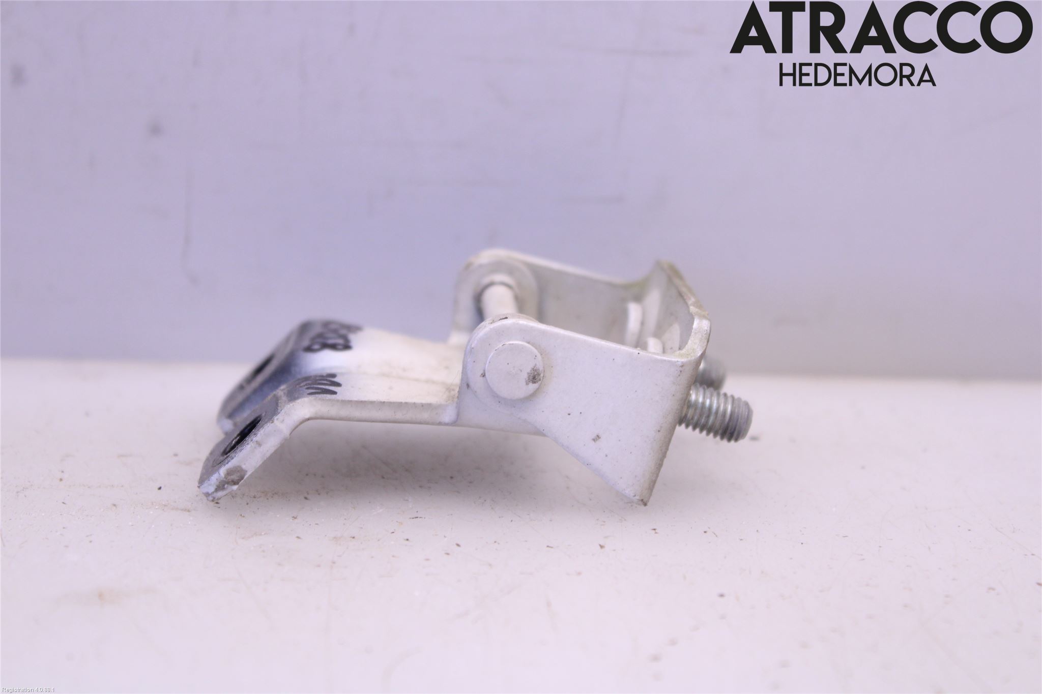 Subaru LEGACY    07-09 Bakluke Hengsel Venstre