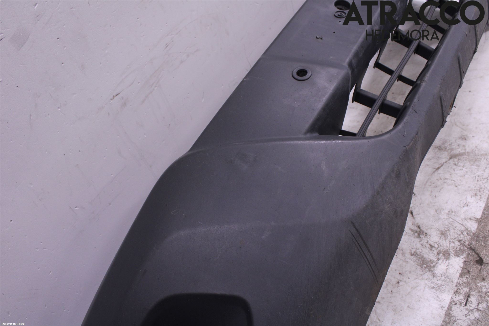 Ford TRANSIT SKÅP/BUSS 14-22 Støtfanger Foran Plastdeksel