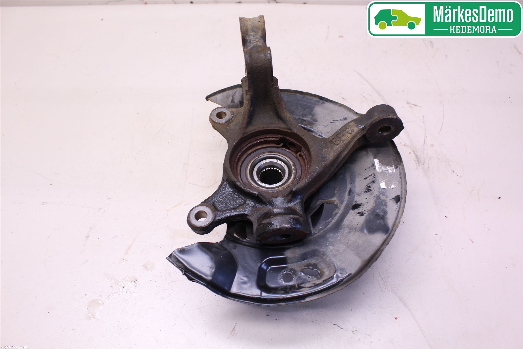 Toyota YARIS XP130 15-20 Spindel Hf