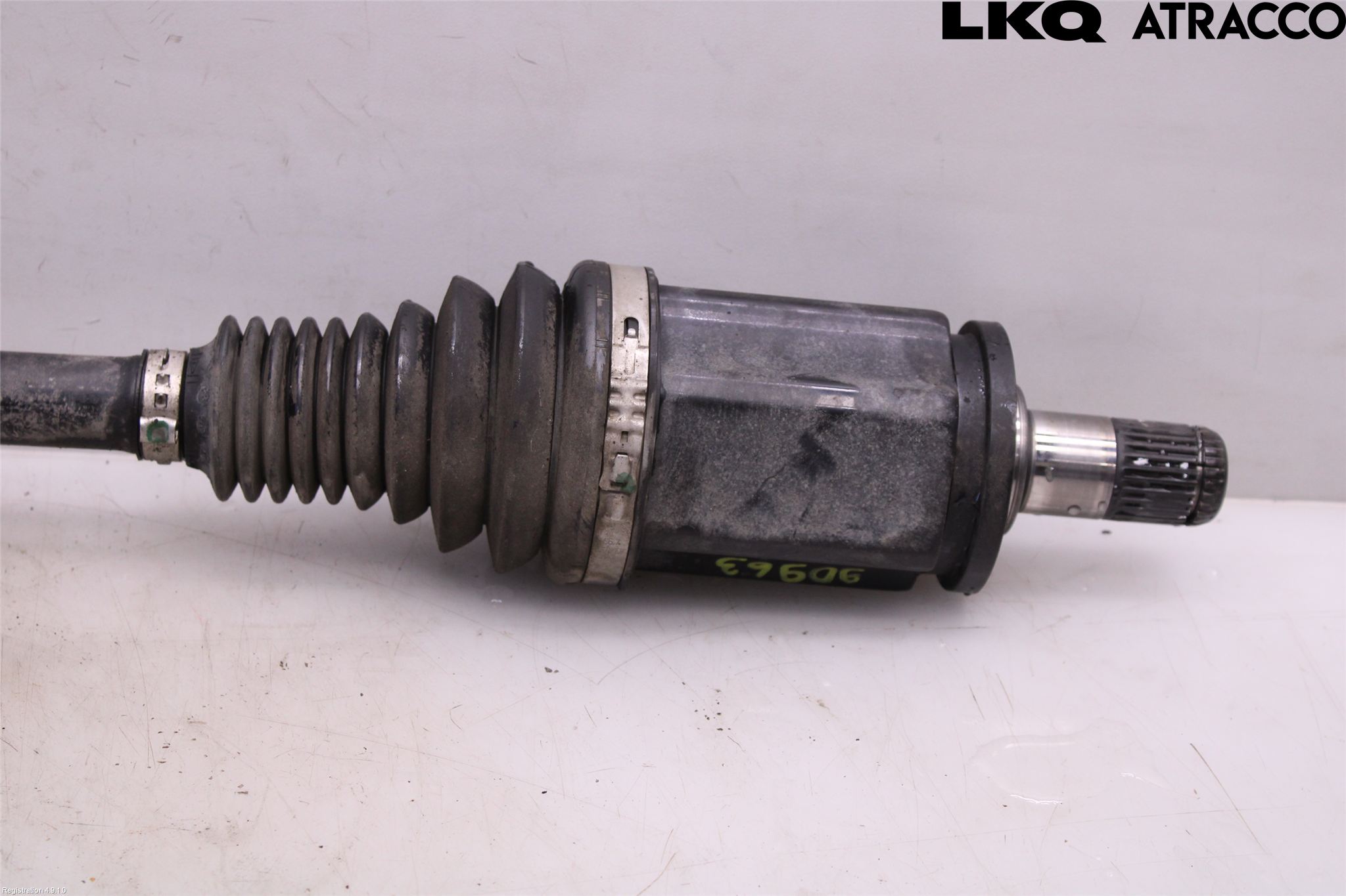 BMW 5 G30/G31/F90 17-23 Drivaksel Foran Kompl Venstre