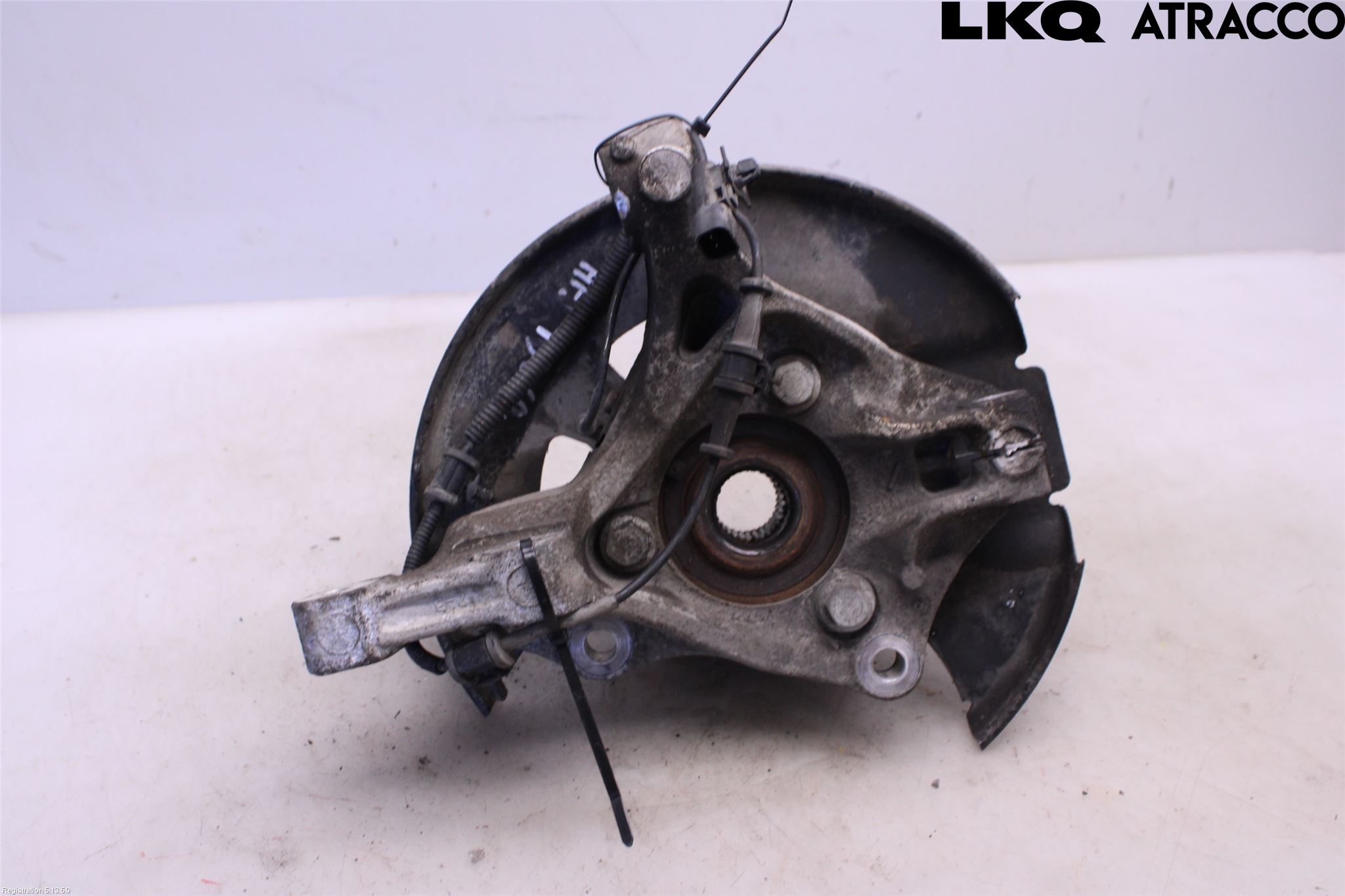 Opel ZAFIRA C 12-19 Spindel Hf