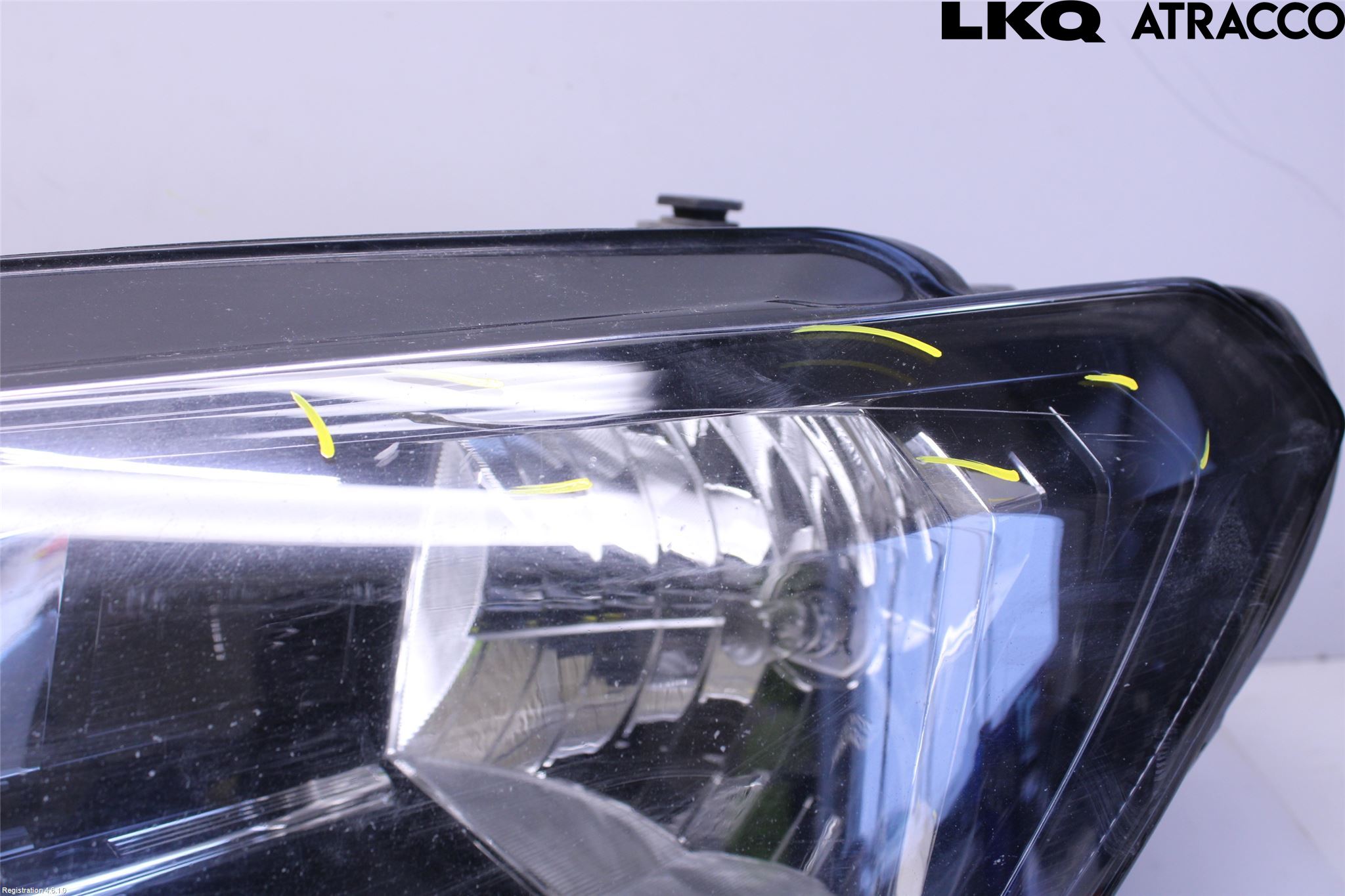 Volkswagen VW CADDY 16-20 Frontlykt Venstre