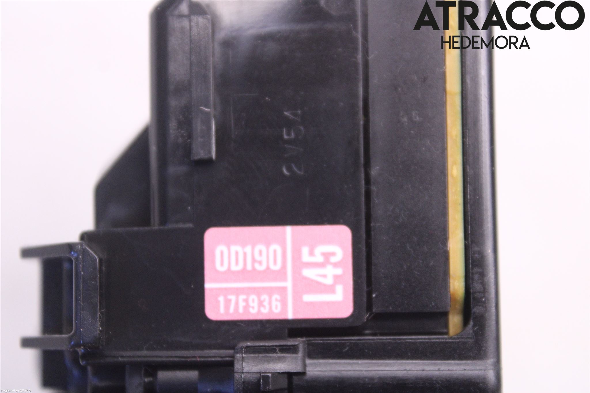 Toyota YARIS XP130 15-20 Bryter Ratt Visker - Spyler