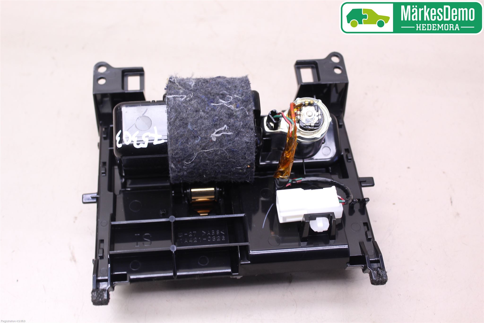 Lexus IS 220d/250/350 06-13 Innr Askebeger